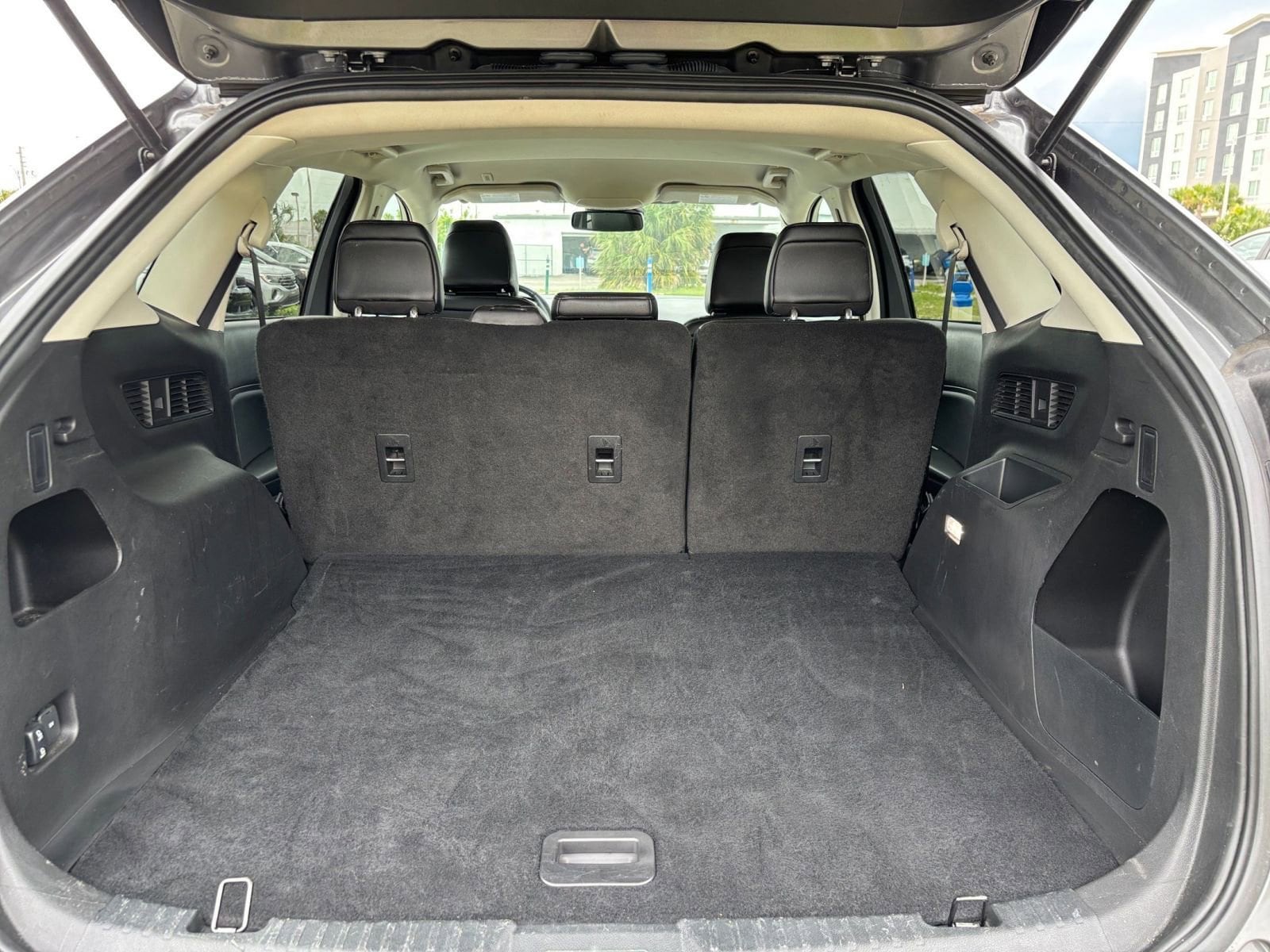 2024 Ford Edge SEL 25