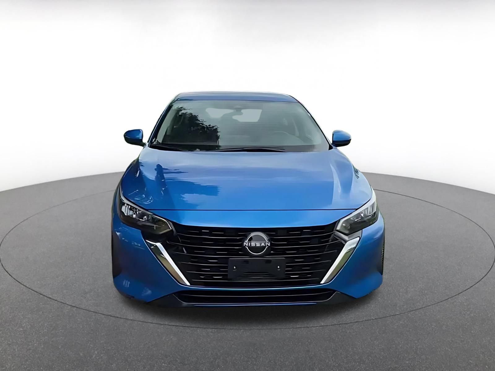 Thumbnail: 2025 Nissan Sentra - 4