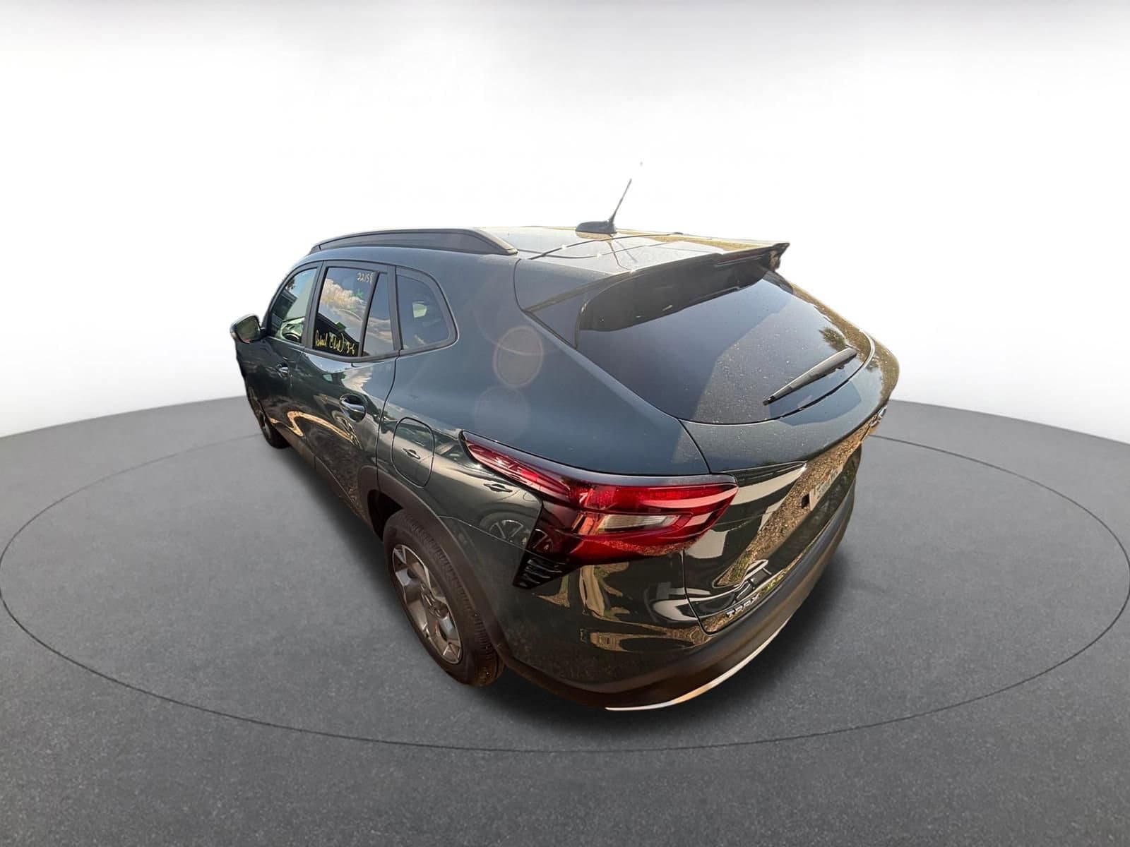 Thumbnail: 2025 Chevrolet Trax - 5