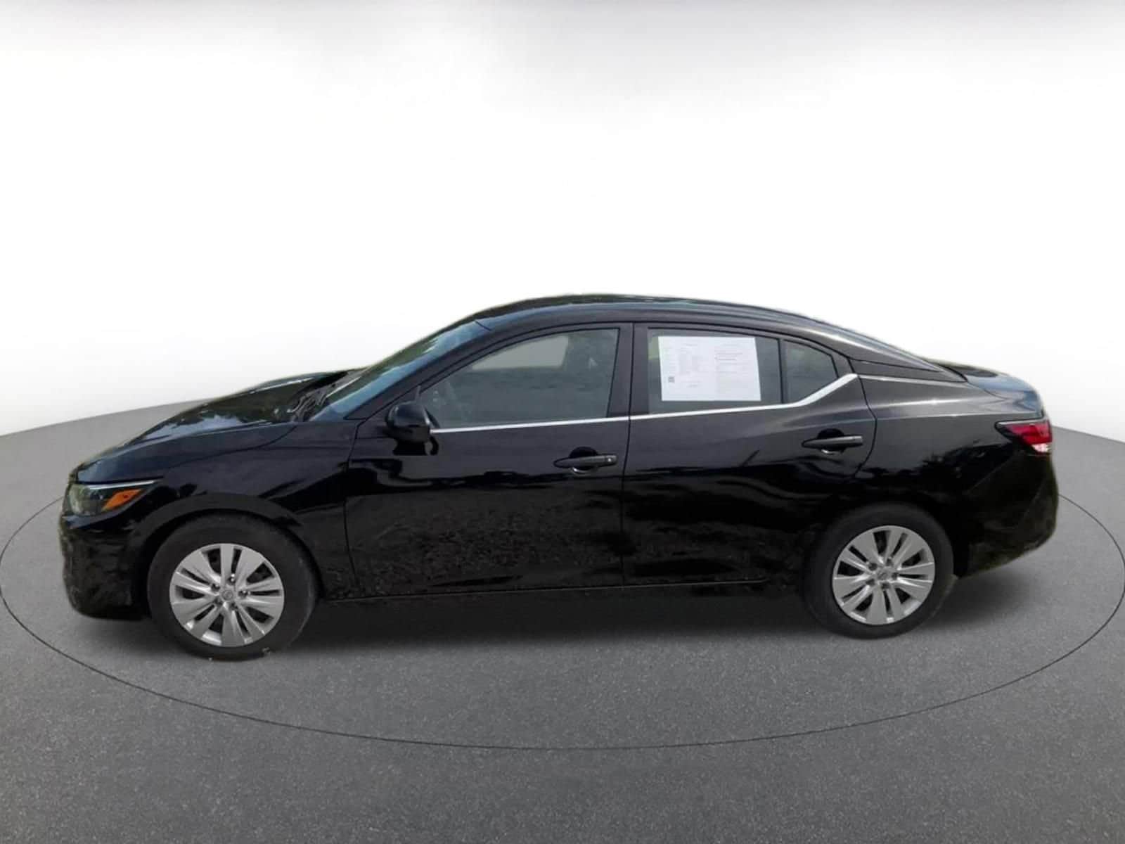 Thumbnail: 2025 Nissan Sentra - 9