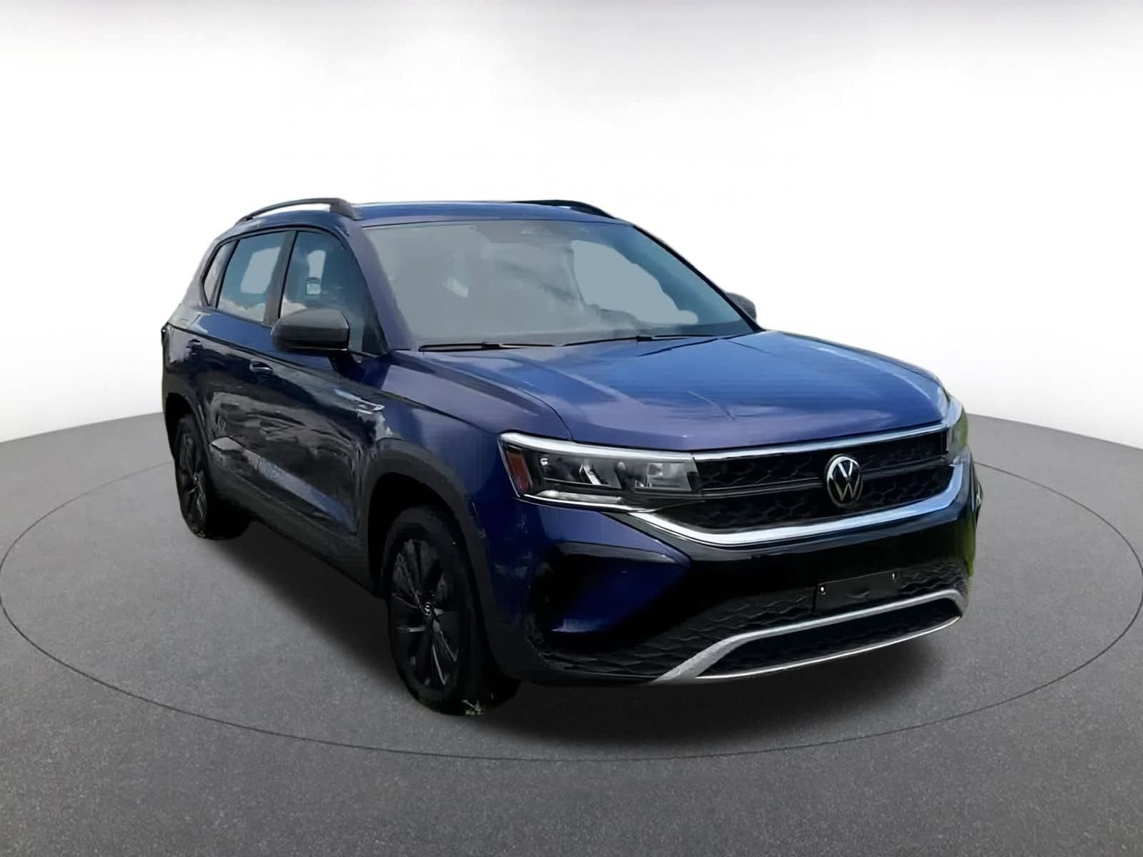 Thumbnail: 2024 Volkswagen Taos - 3