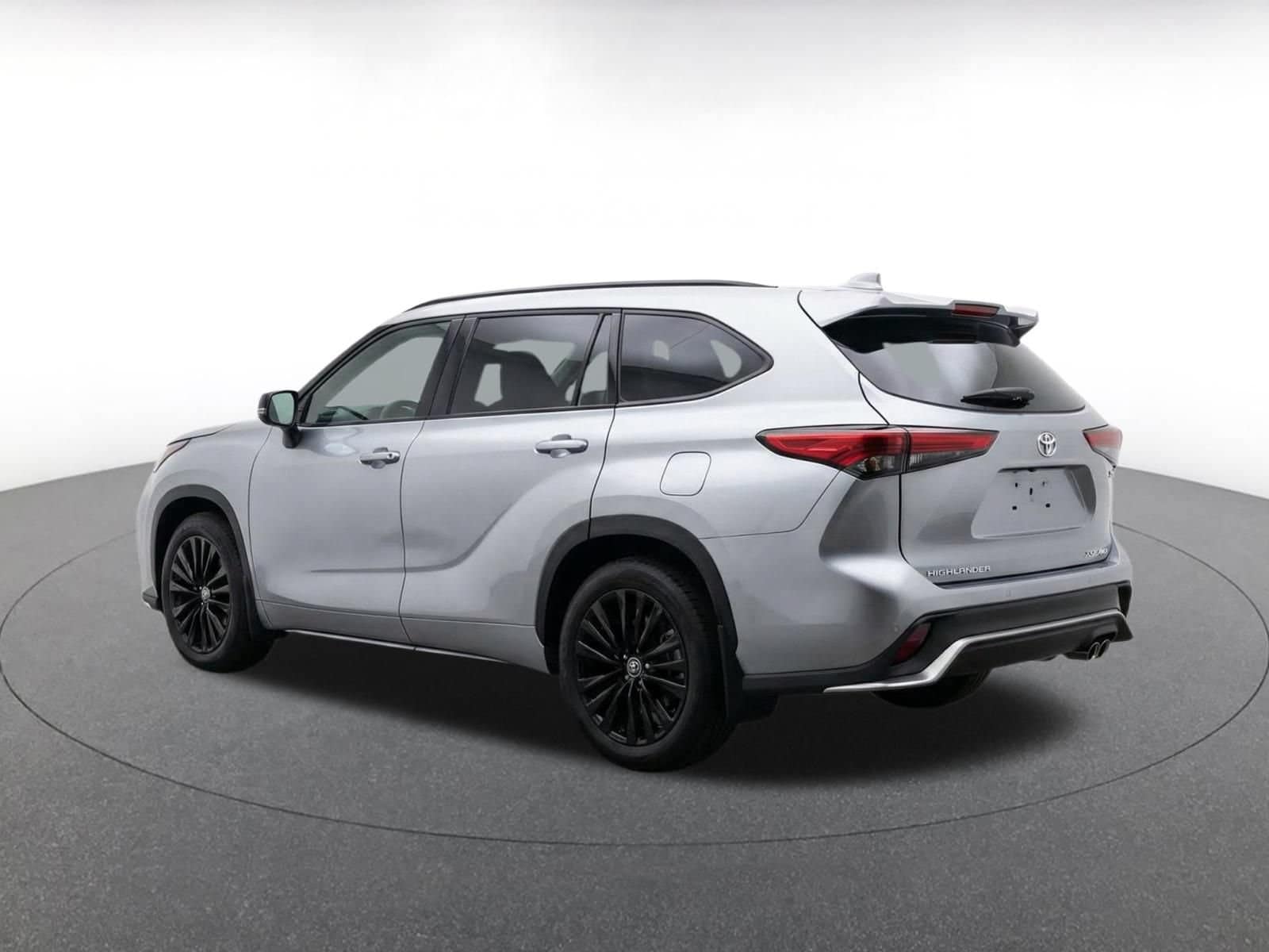Thumbnail: 2025 Toyota Highlander - 6