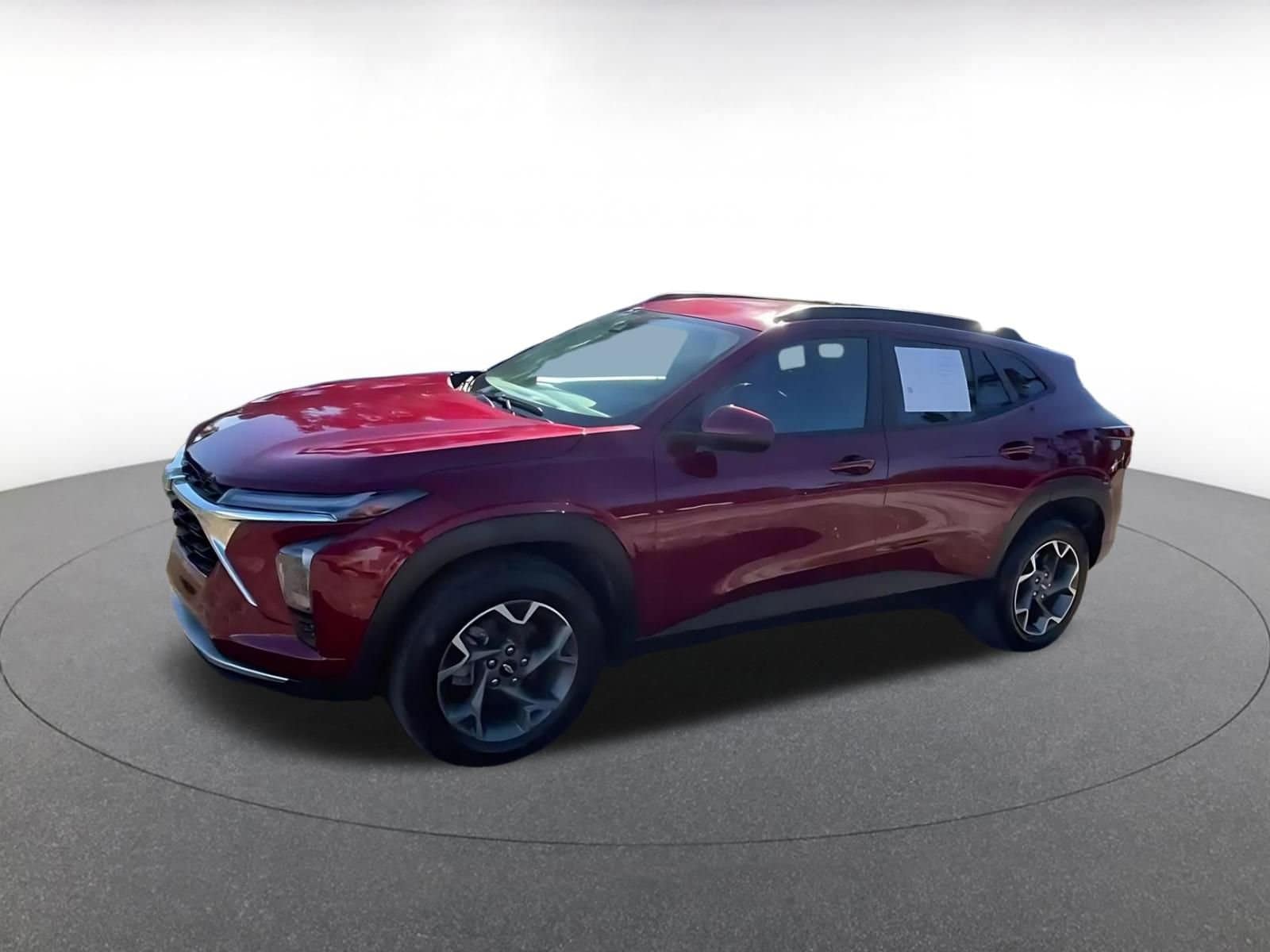 Thumbnail: 2025 Chevrolet Trax - 8