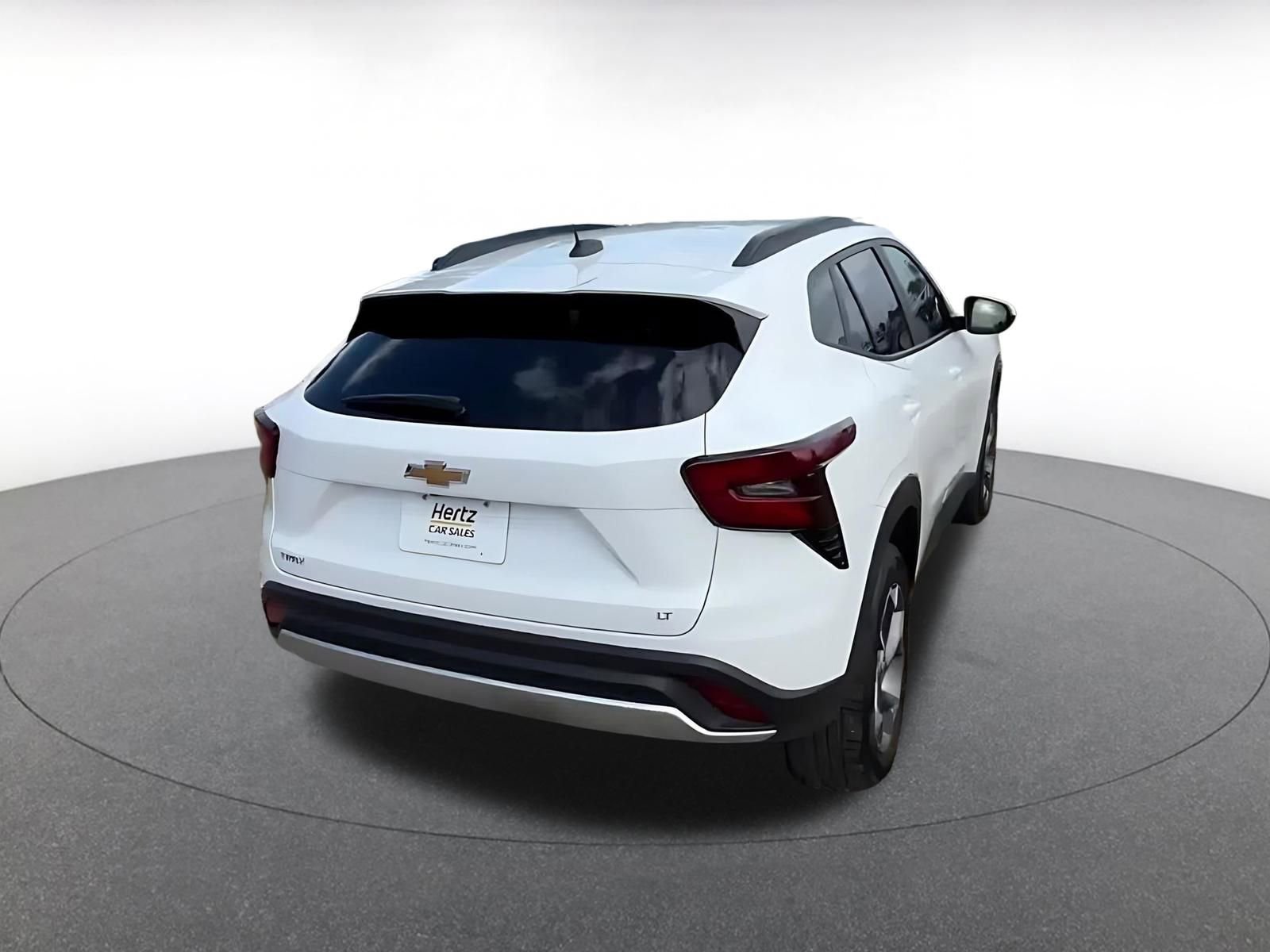 Thumbnail: 2025 Chevrolet Trax - 14