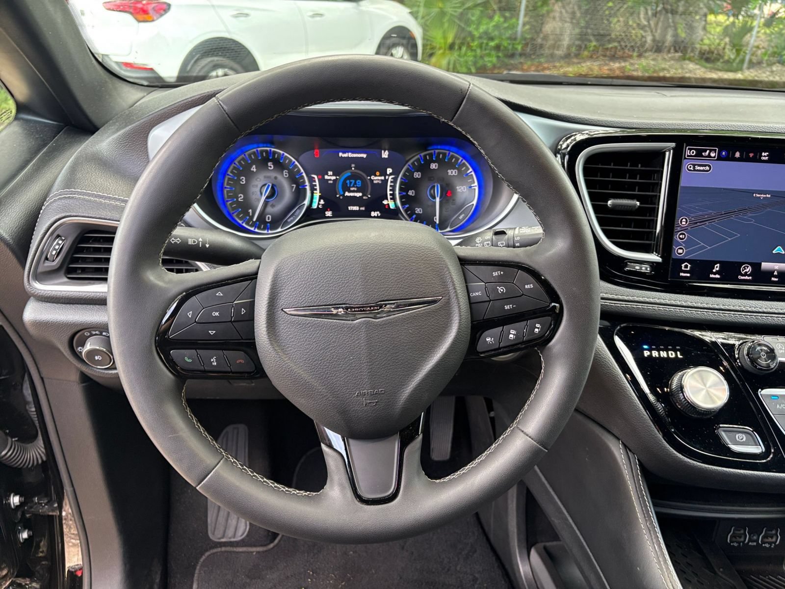 Thumbnail: 2025 Chrysler Pacifica - 26