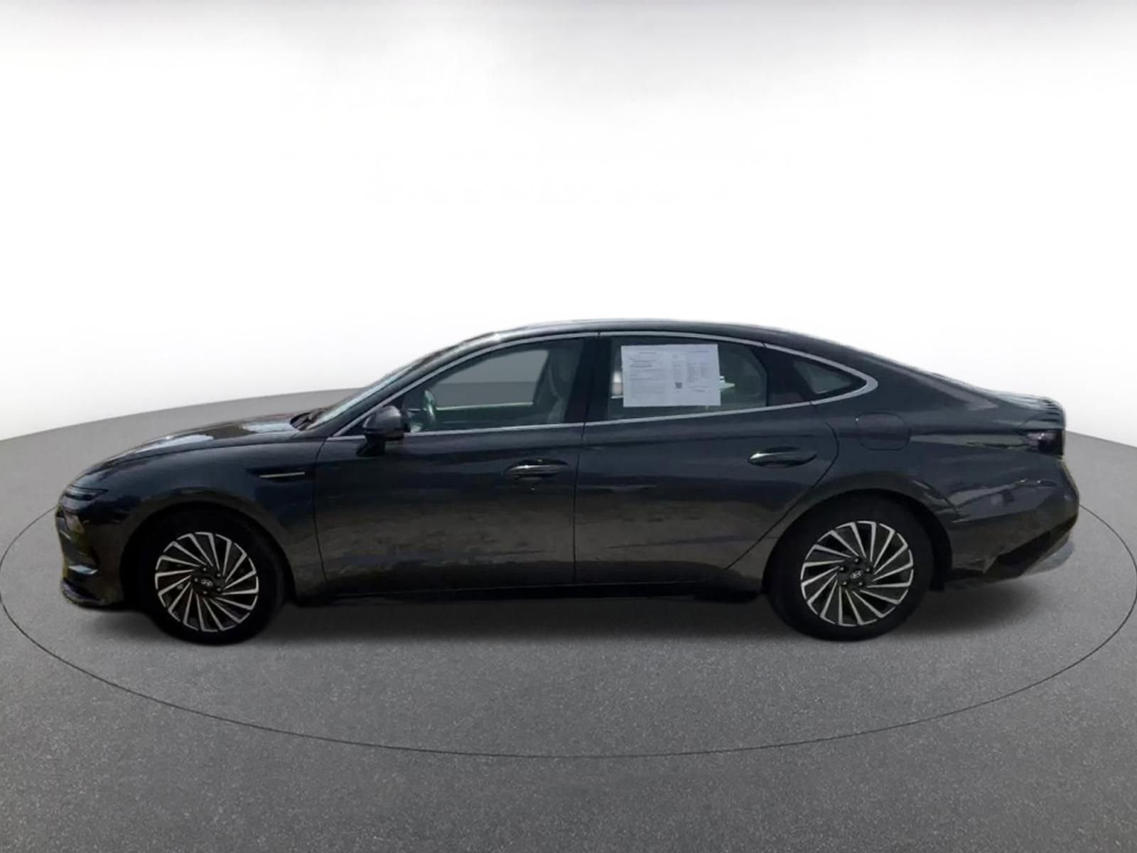 Thumbnail: 2025 Hyundai Sonata - 9
