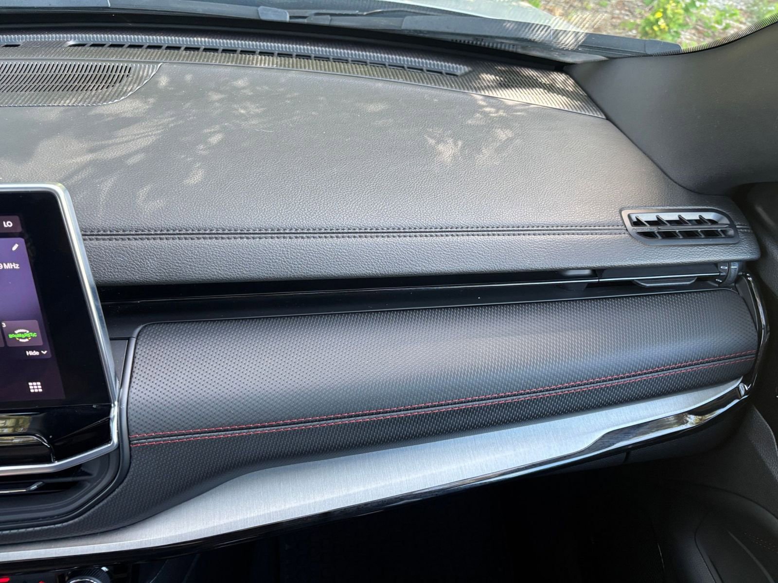 Thumbnail: 2025 Jeep Compass - 35