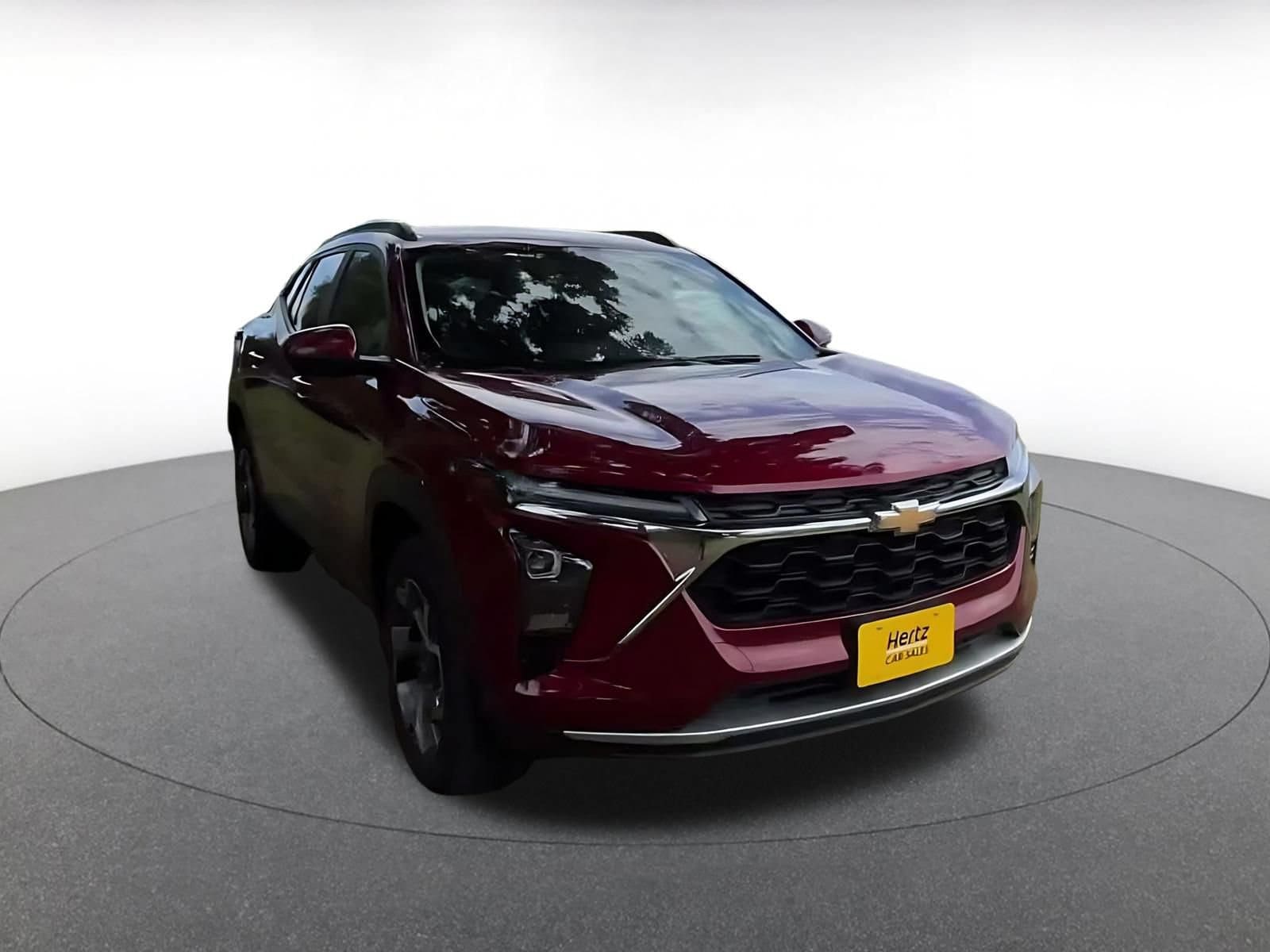 Thumbnail: 2025 Chevrolet Trax - 3