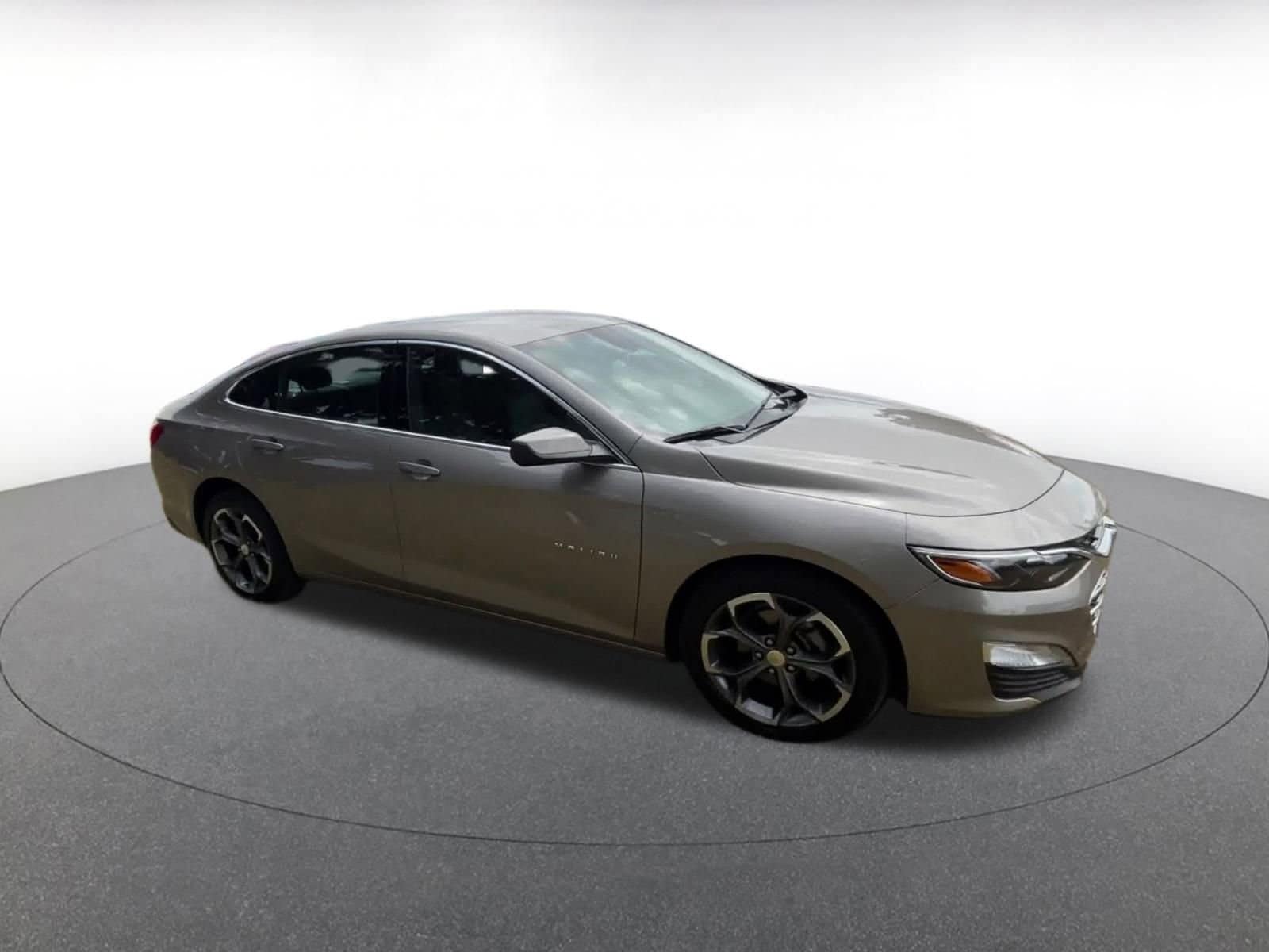 Thumbnail: 2024 Chevrolet Malibu - 2