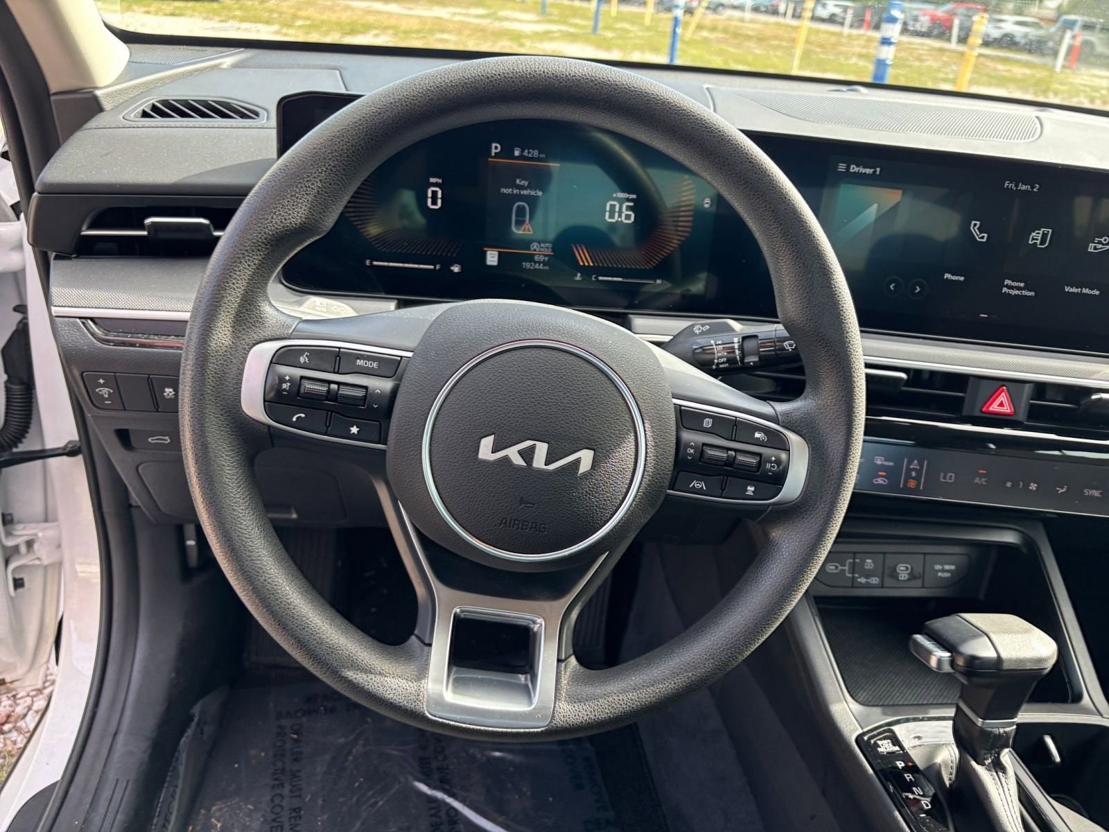 Thumbnail: 2025 Kia K5 - 28