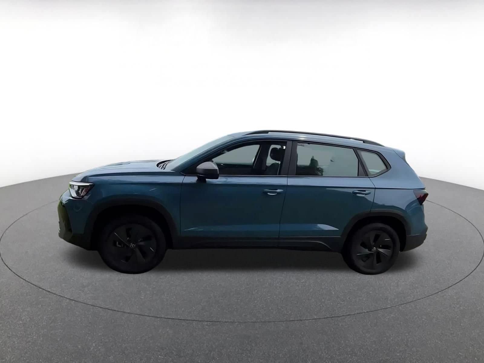 Thumbnail: 2026 Volkswagen Taos - 8