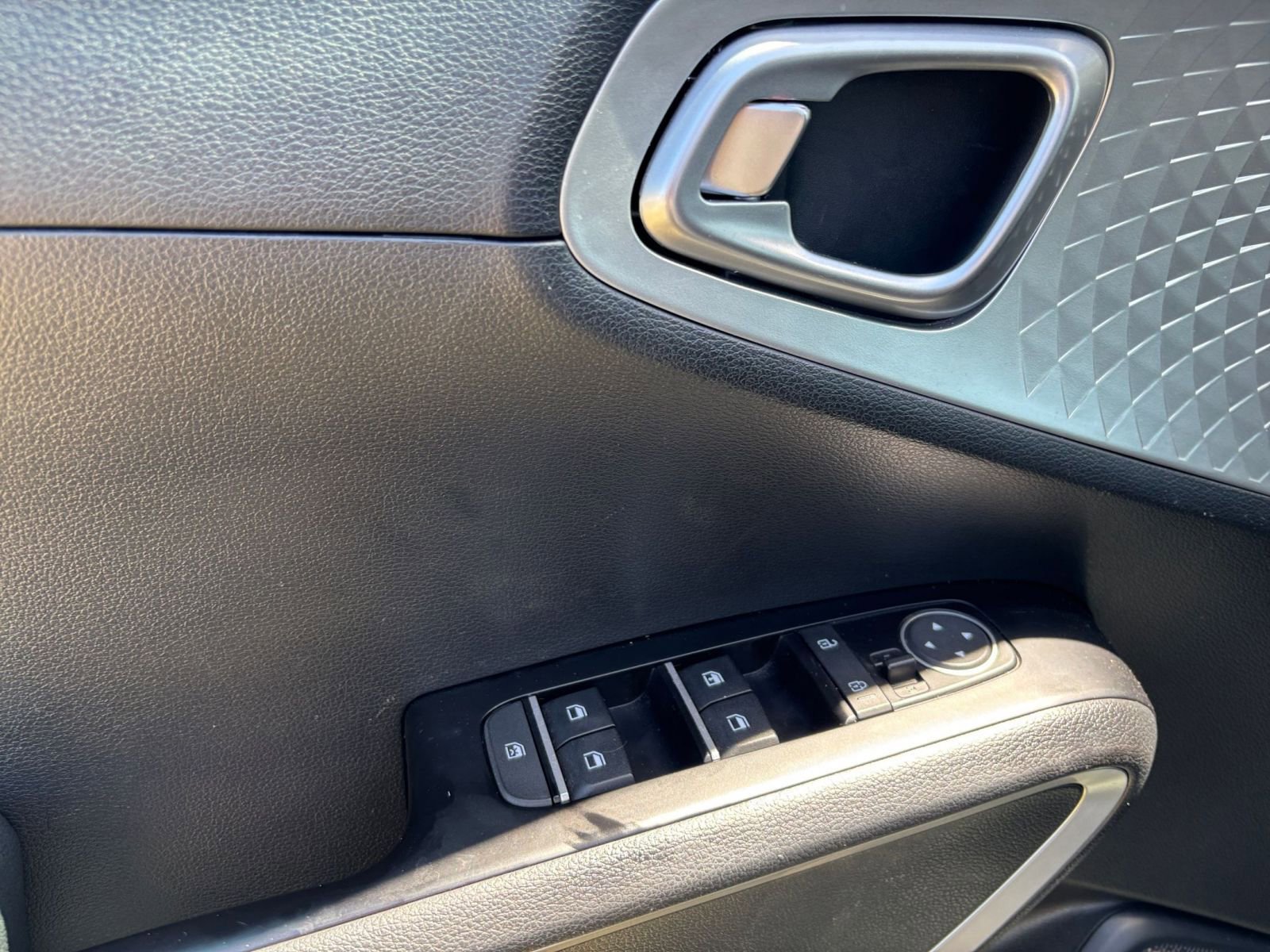 Thumbnail: 2025 Kia Soul - 18