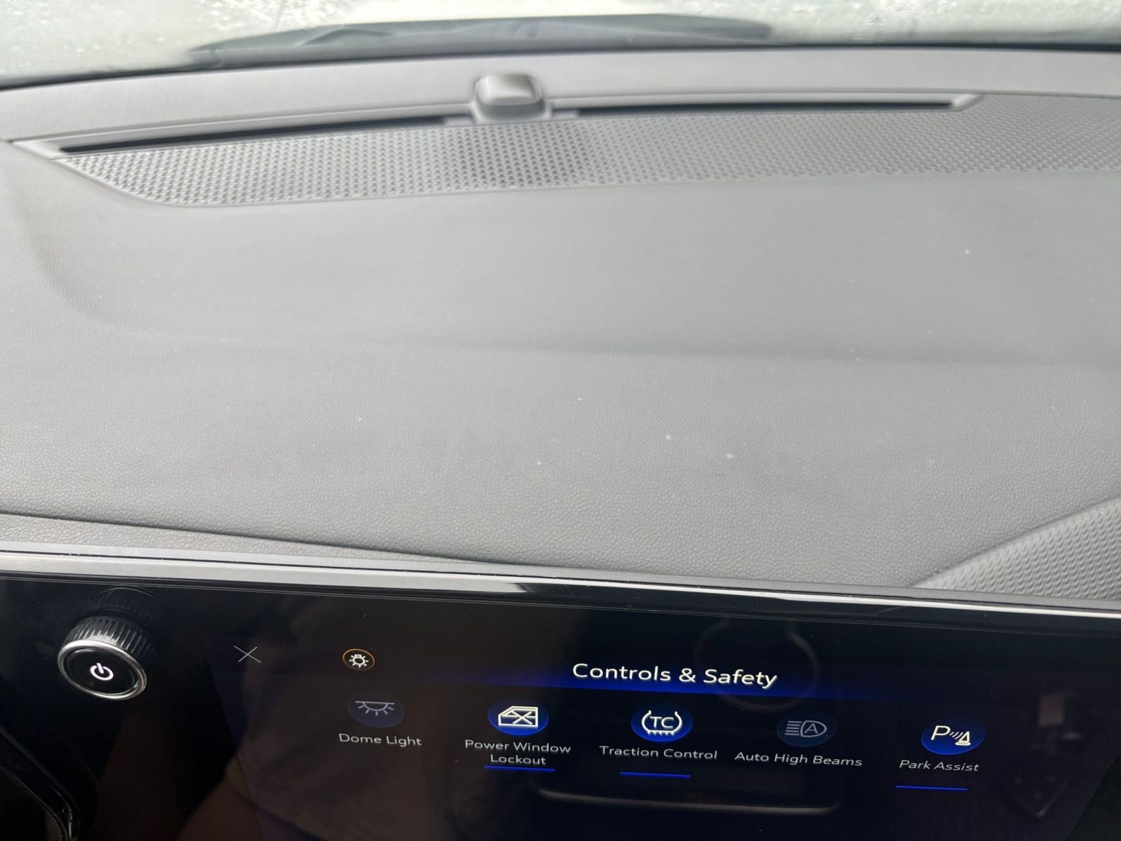 Thumbnail: 2025 Chevrolet Equinox - 17