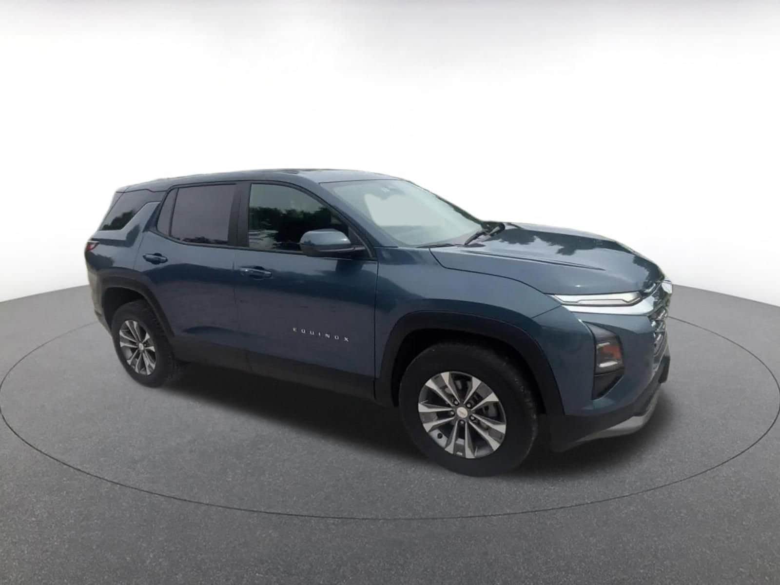 Thumbnail: 2025 Chevrolet Equinox - 2