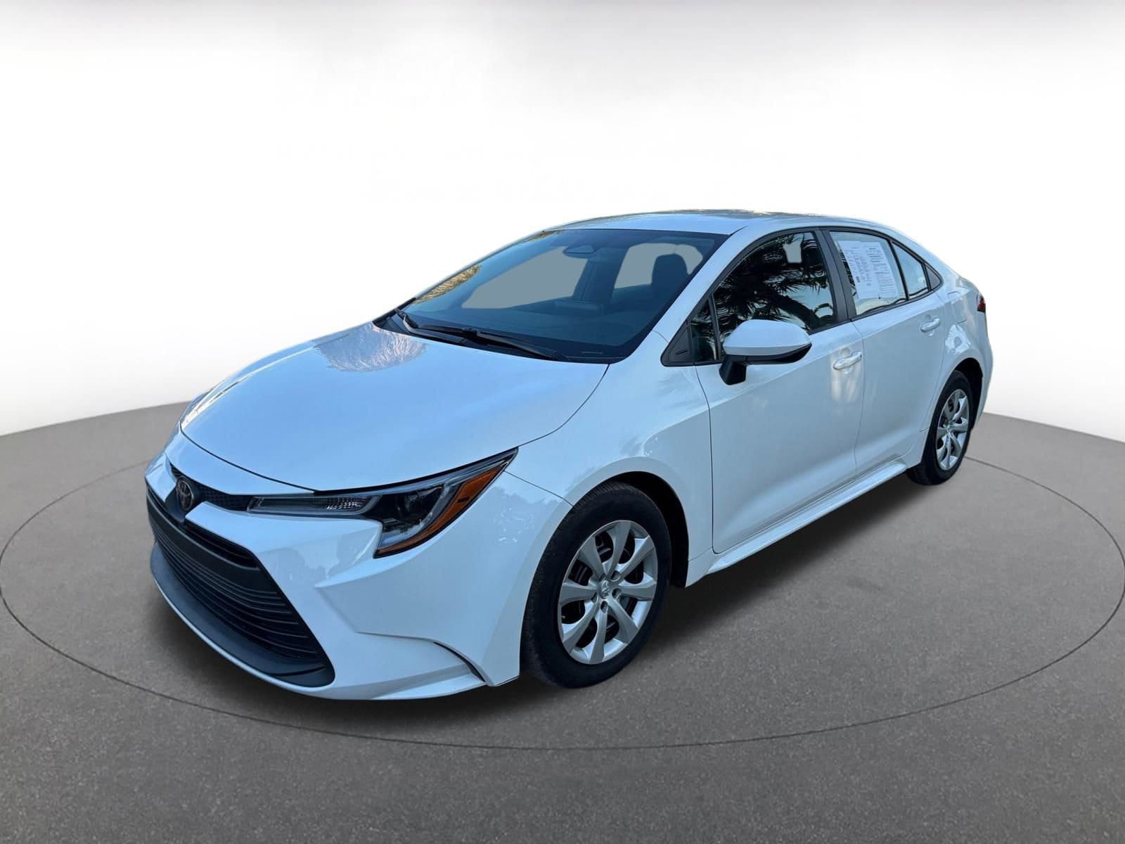 Thumbnail: 2025 Toyota Corolla - 4