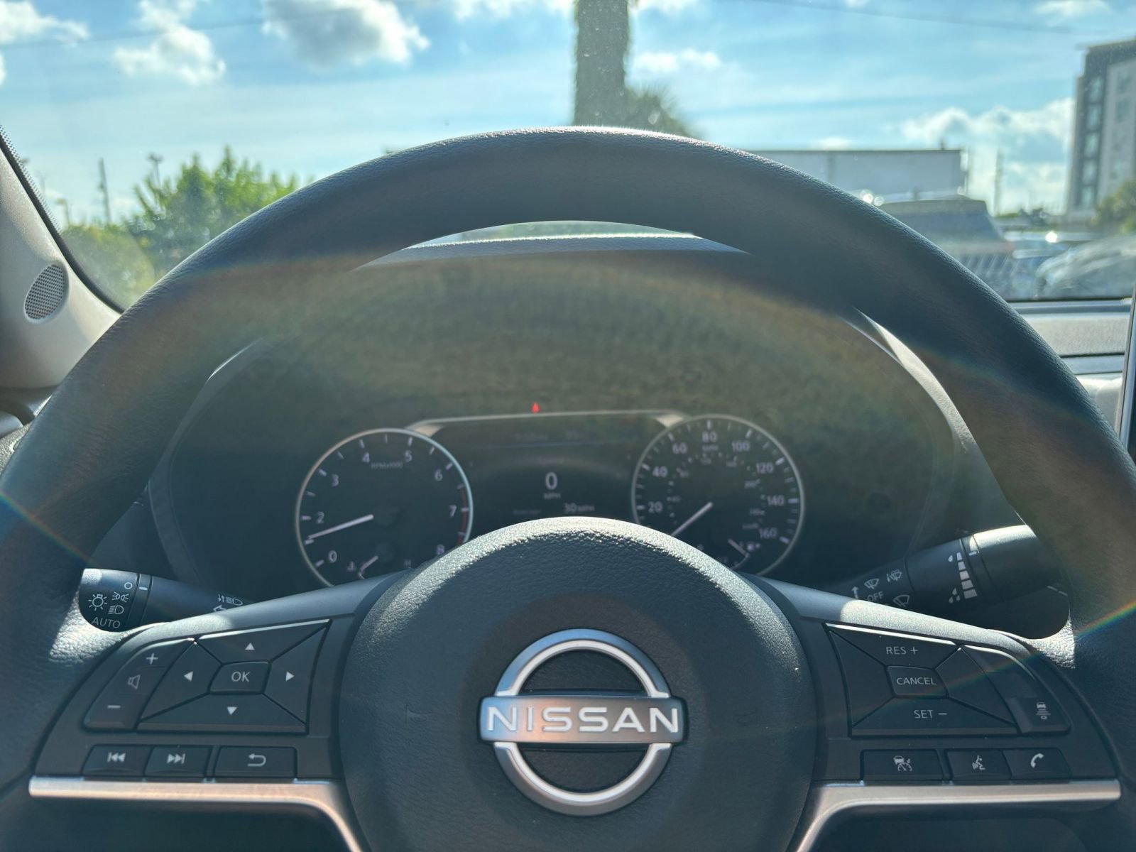 Thumbnail: 2024 Nissan Sentra - 28