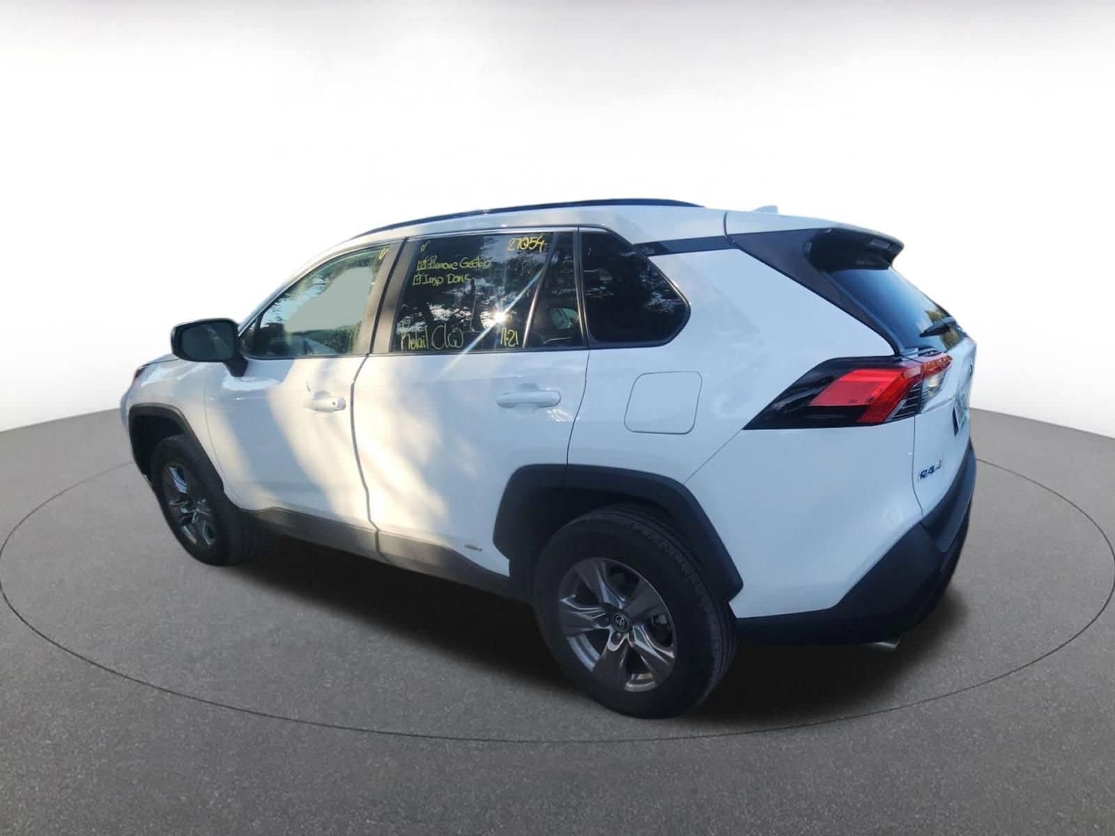 Thumbnail: 2025 Toyota RAV4 - 6