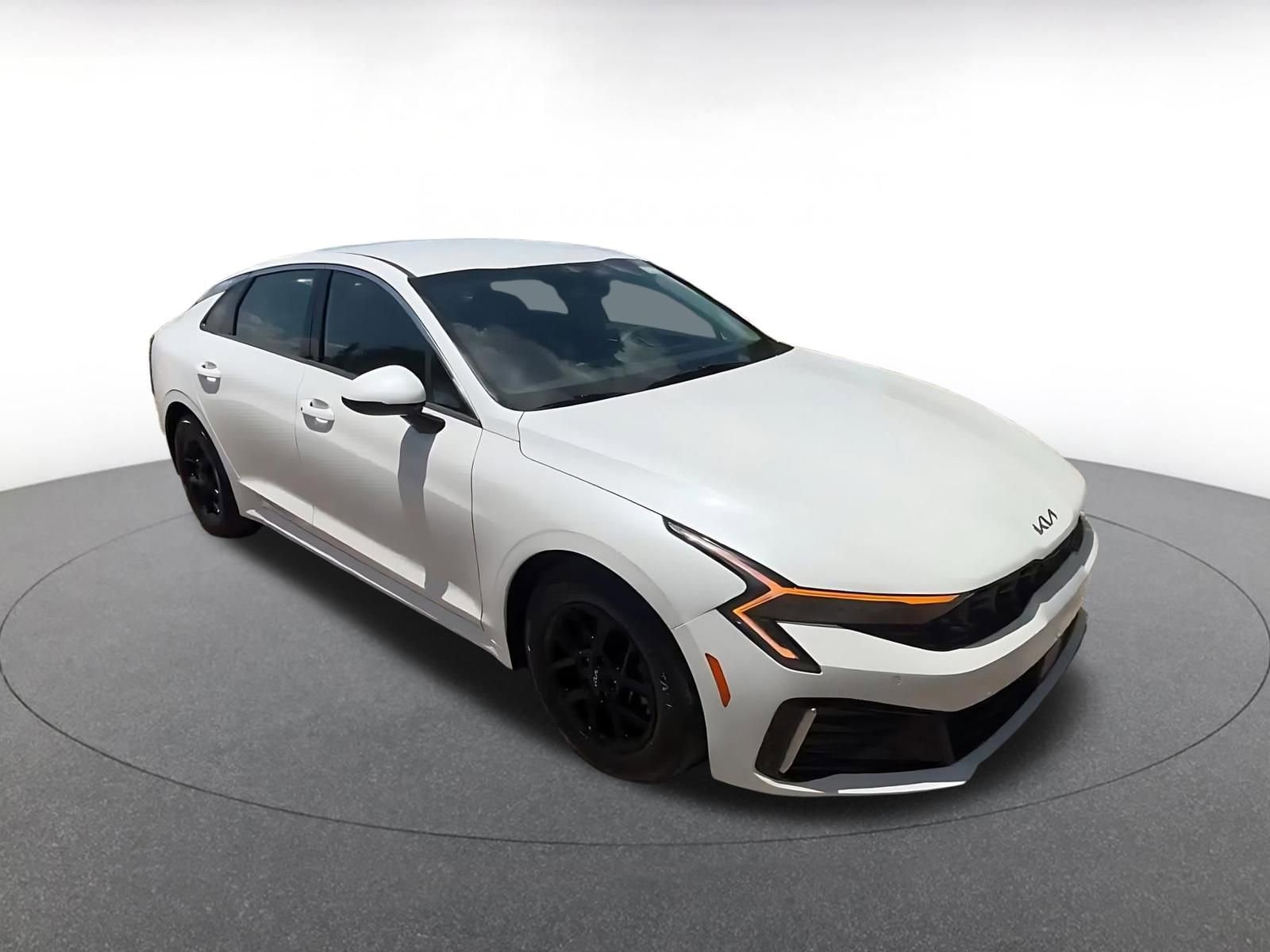 Thumbnail: 2025 Kia K5 - 2