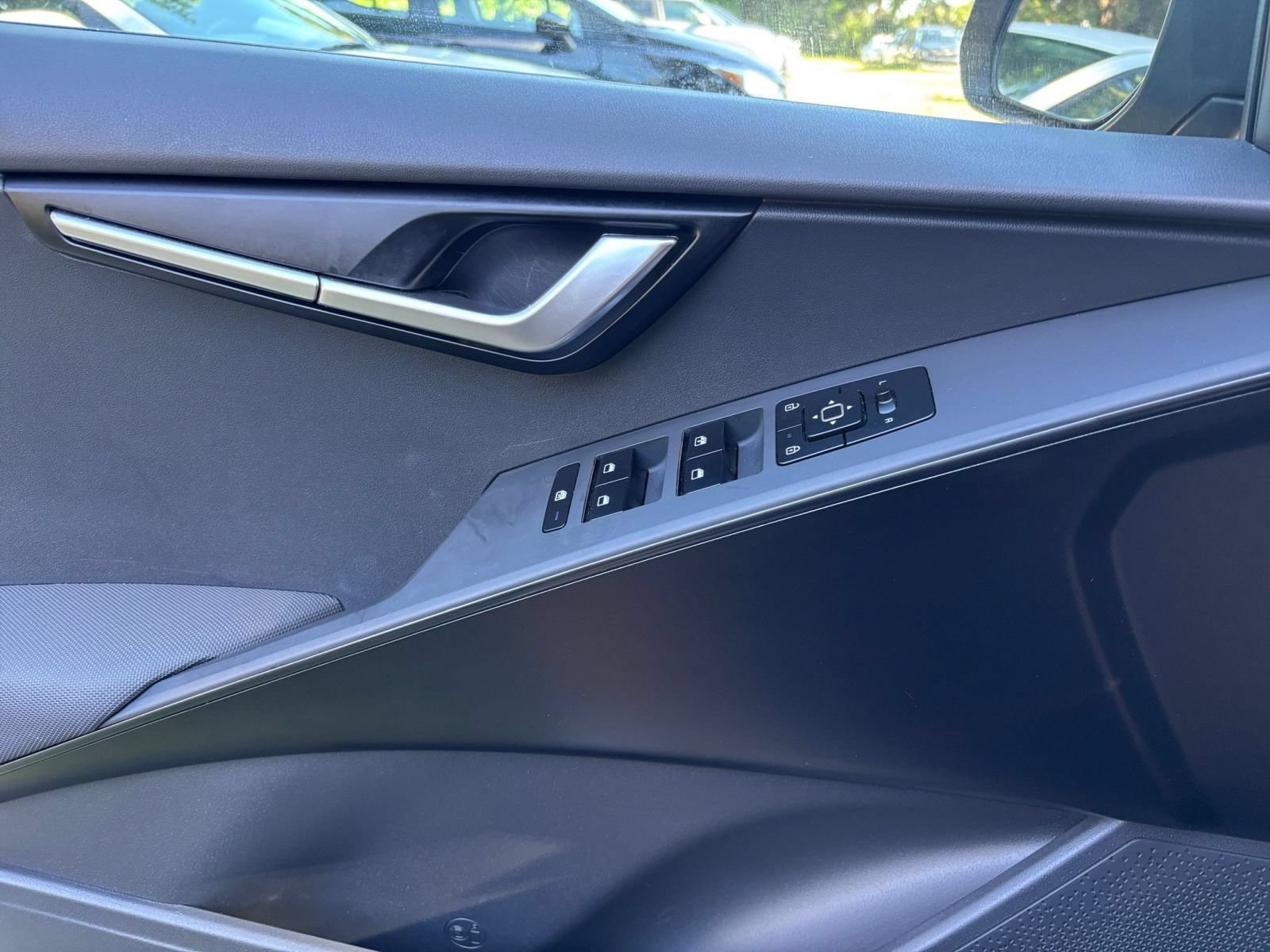 Thumbnail: 2026 Kia Niro - 18