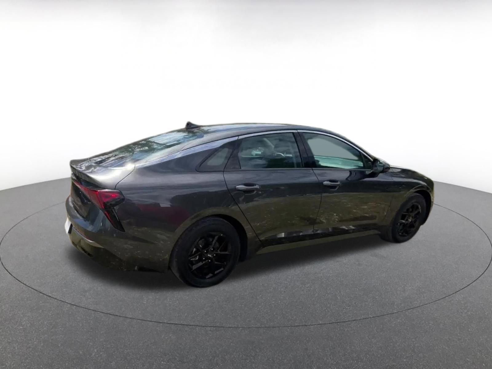 Thumbnail: 2025 Kia K5 - 16