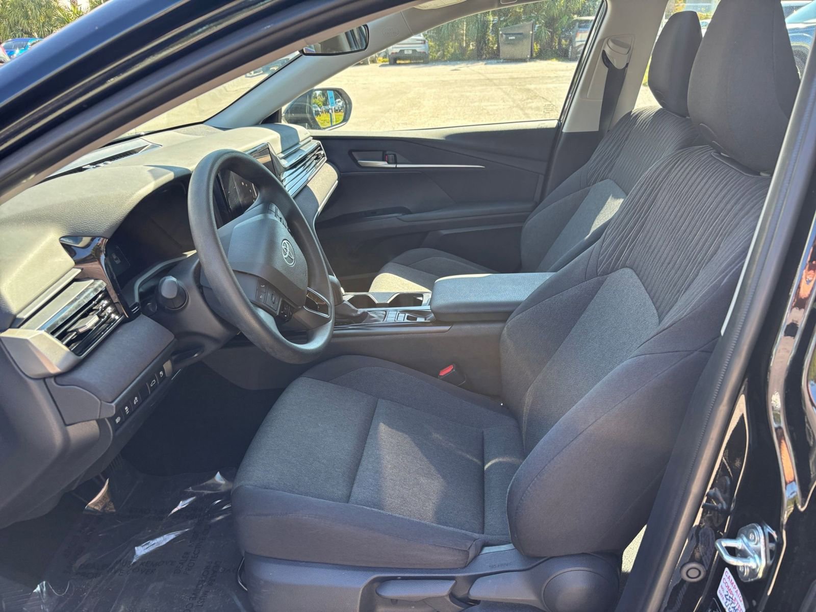 Thumbnail: 2025 Toyota Camry - 27