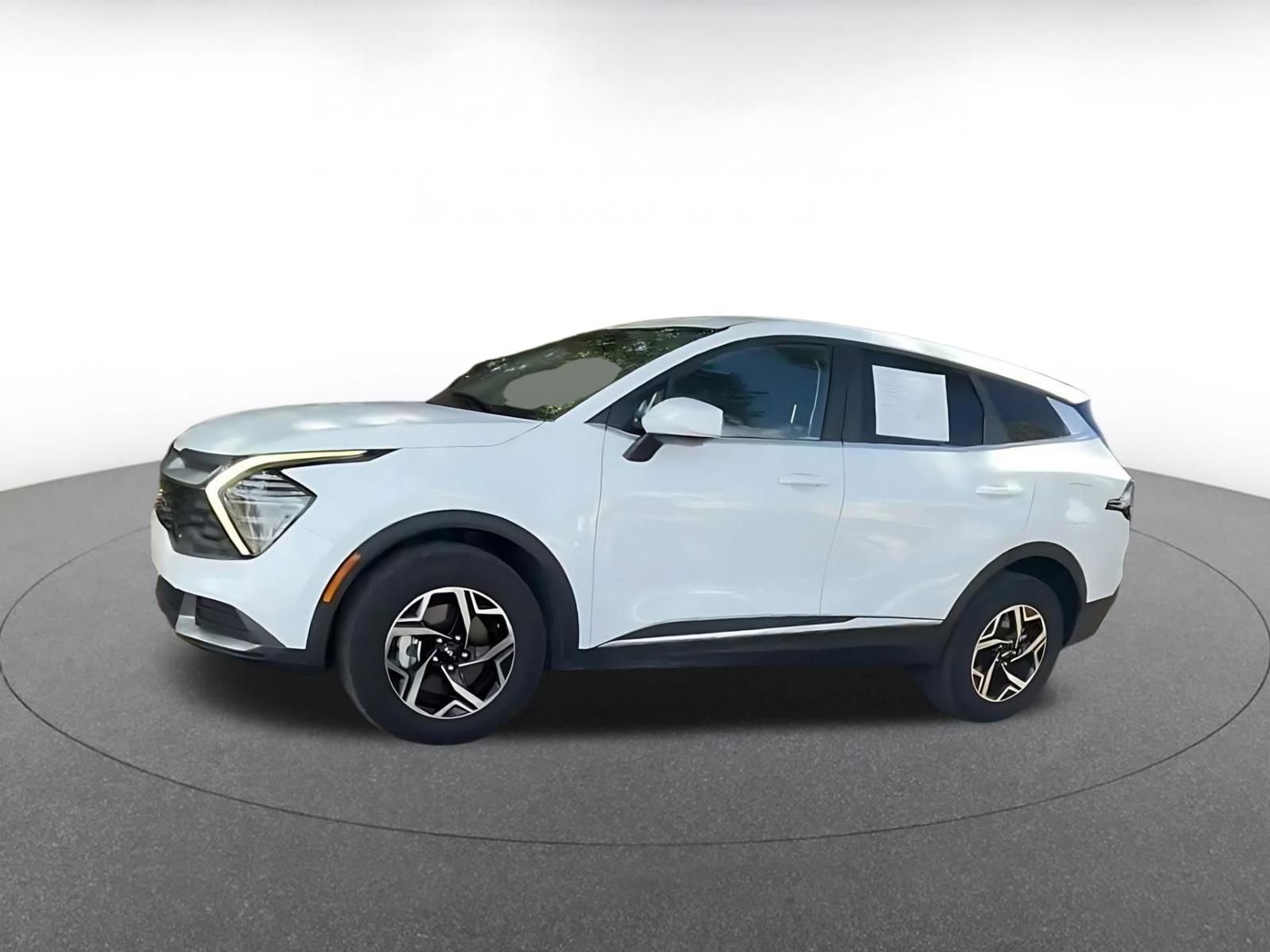 Thumbnail: 2025 Kia Sportage - 9