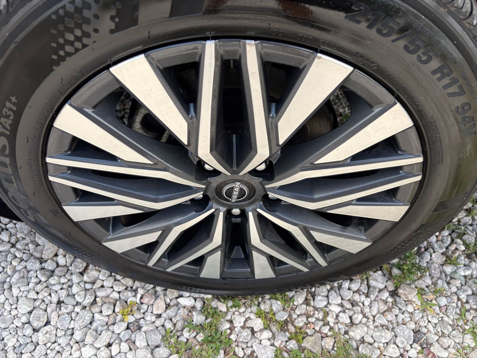 Thumbnail: 2025 Nissan Altima - 31