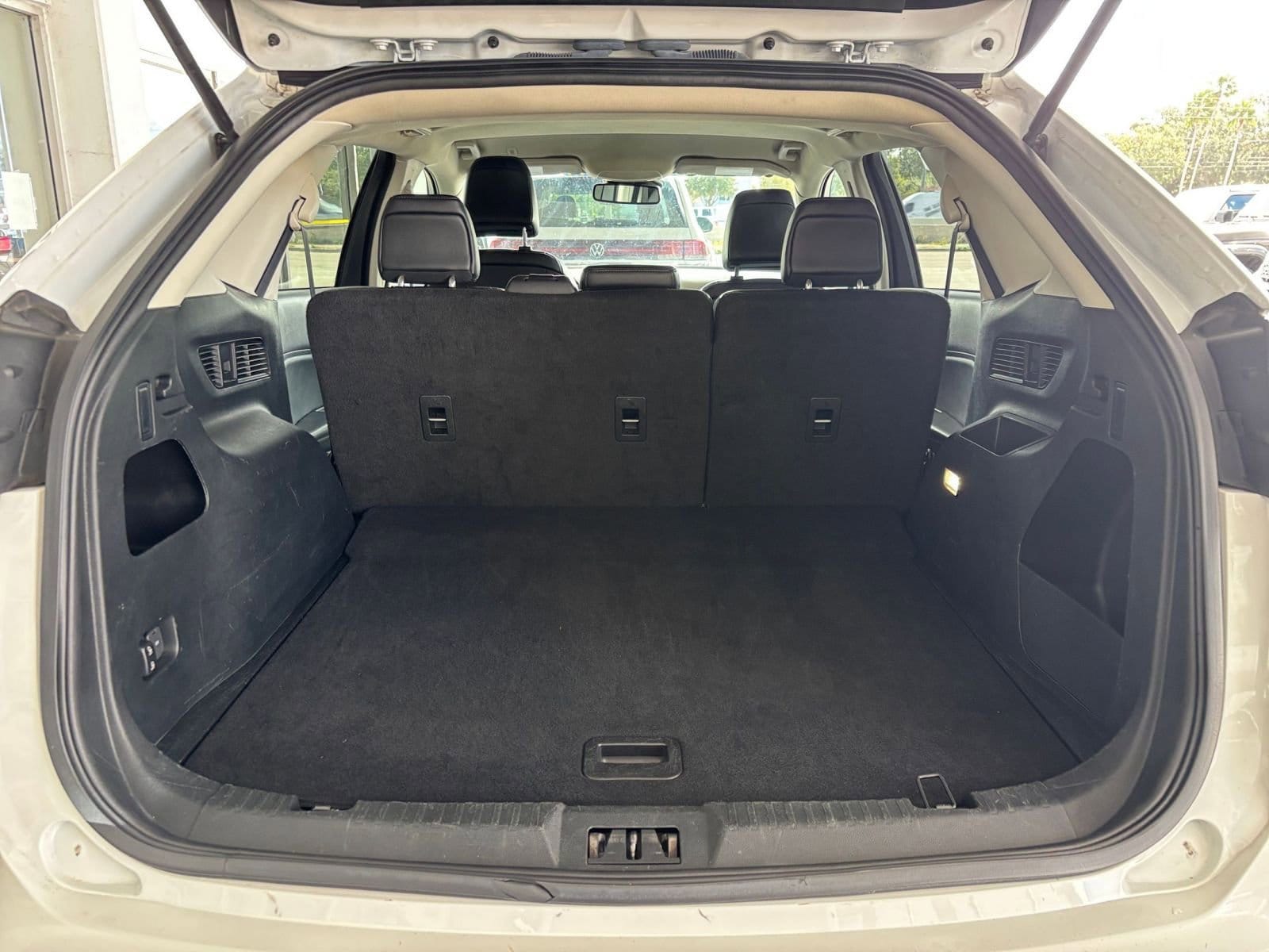 Thumbnail: 2022 Ford Edge - 30