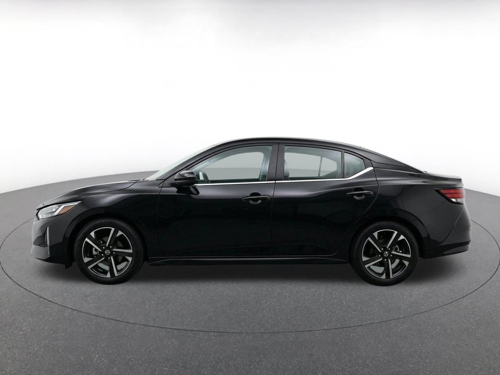 Thumbnail: 2025 Nissan Sentra - 4