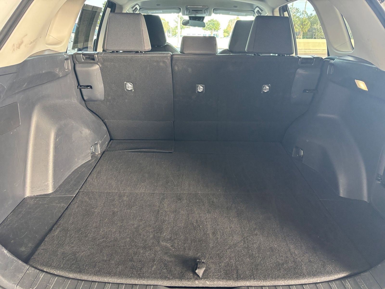 Thumbnail: 2025 Toyota RAV4 - 32