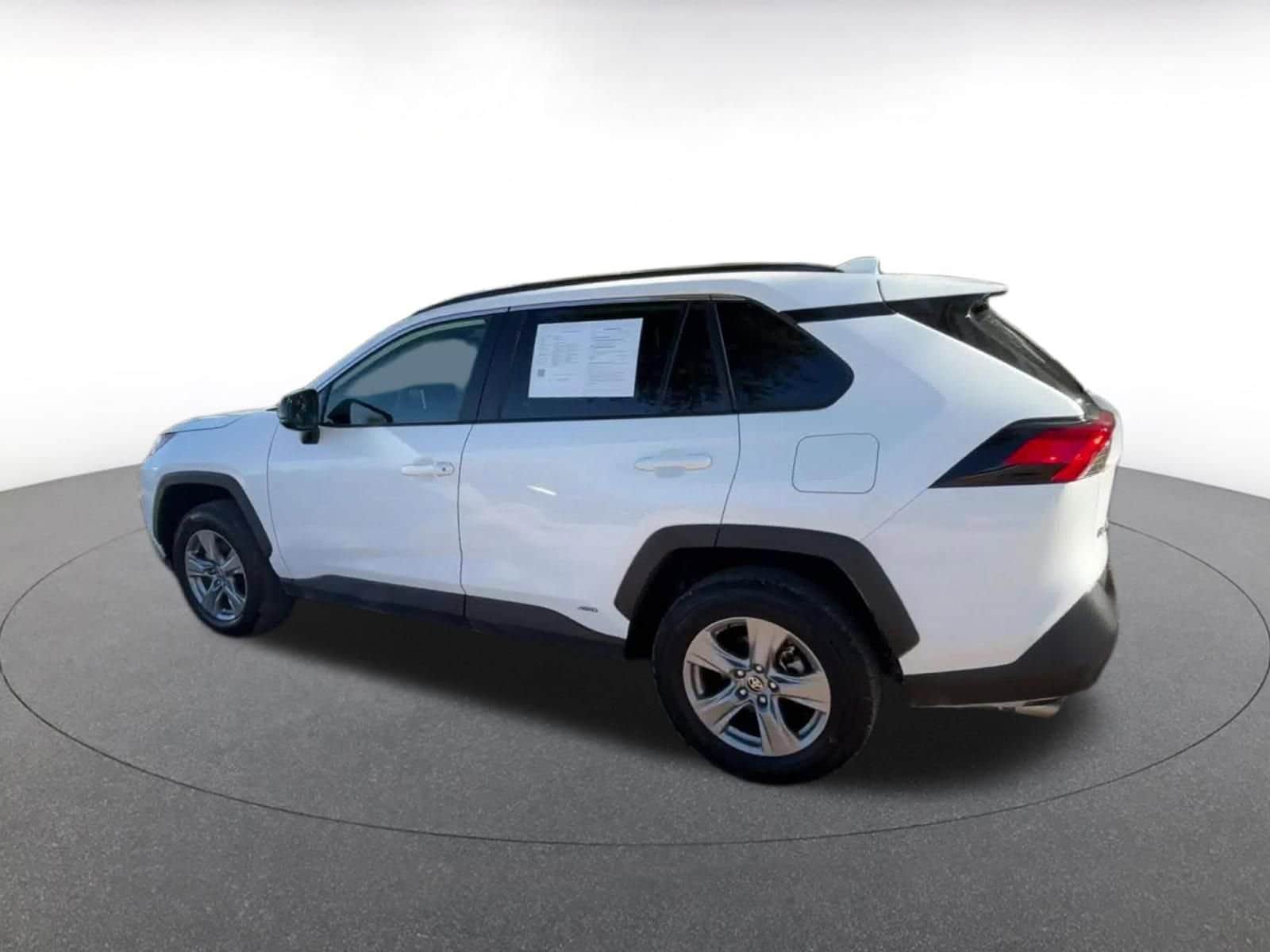 Thumbnail: 2025 Toyota RAV4 - 10