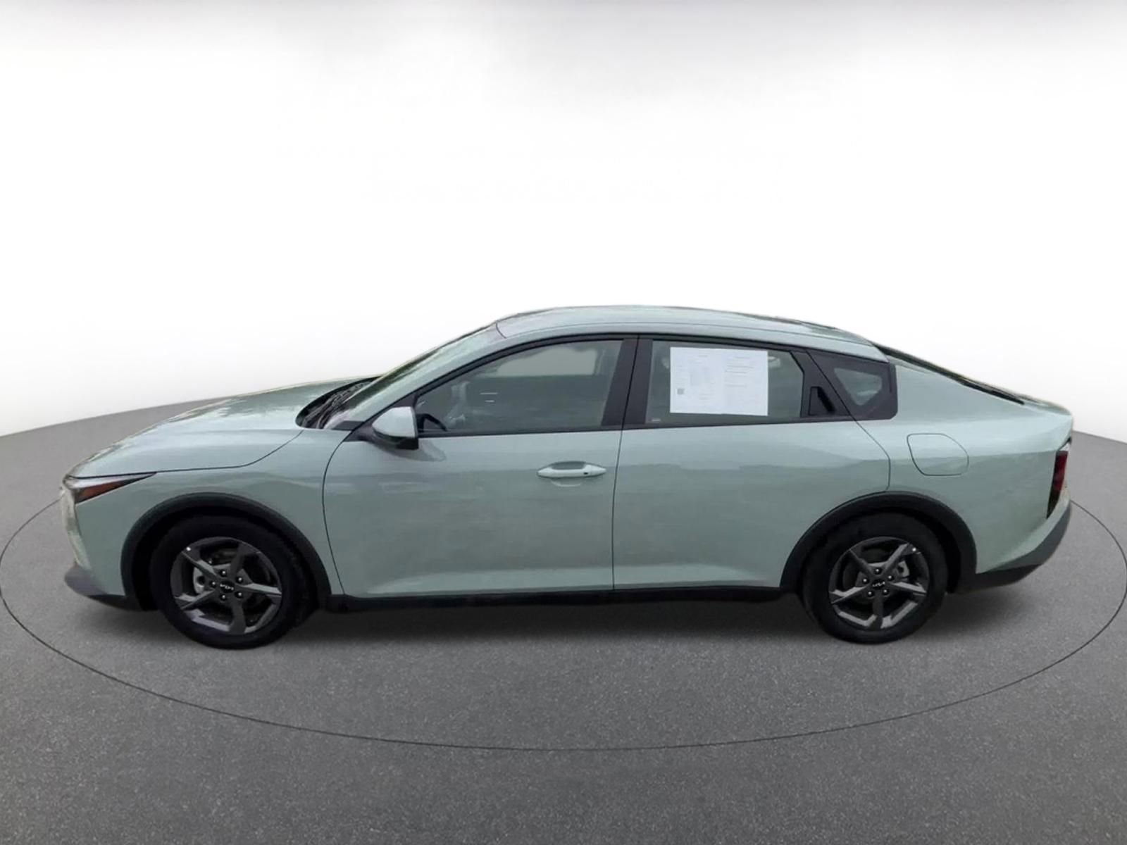 Thumbnail: 2025 Kia K4 - 9