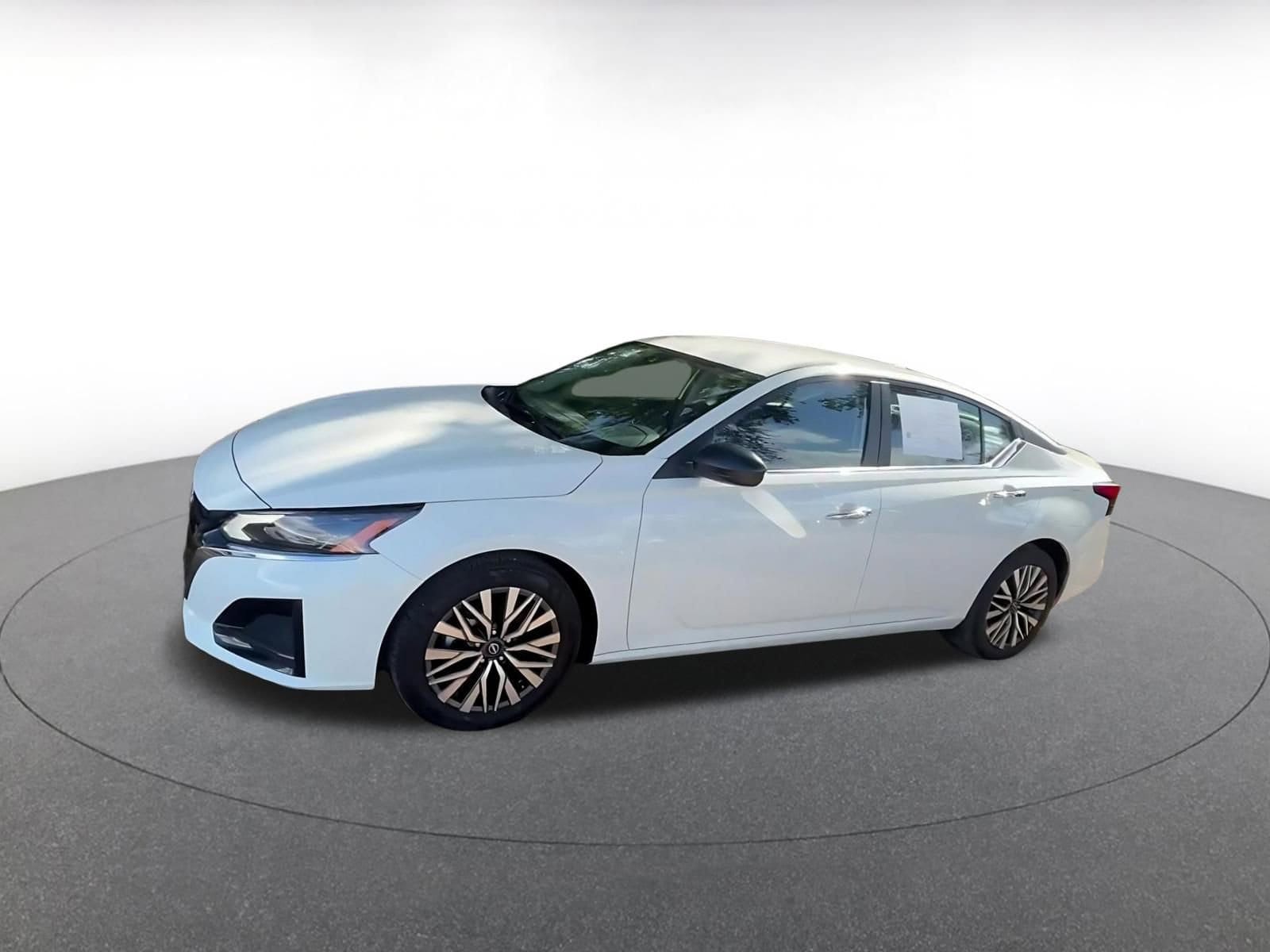 Thumbnail: 2025 Nissan Altima - 8