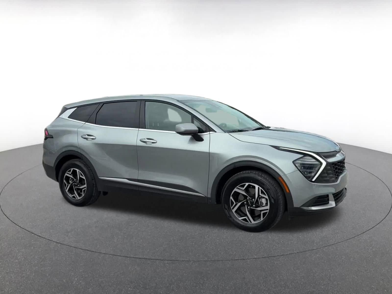 Thumbnail: 2024 Kia Sportage - 2