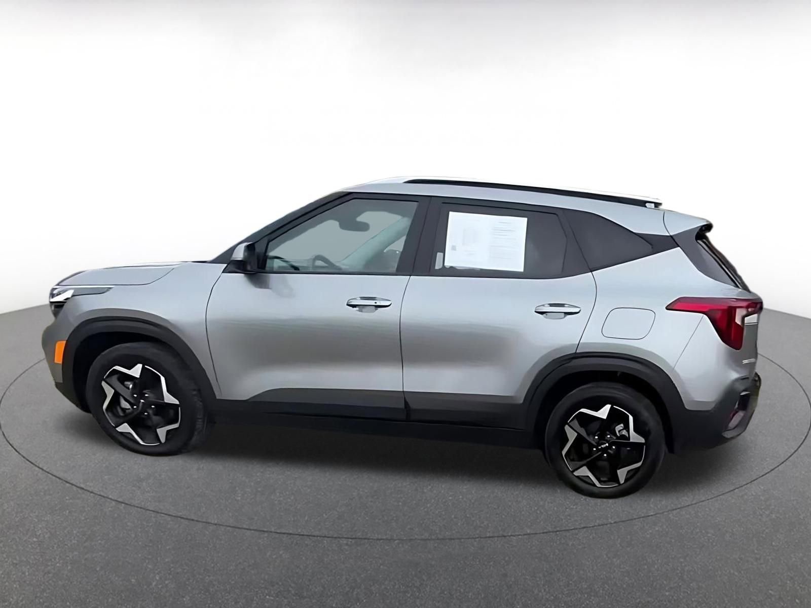 Thumbnail: 2025 Kia Seltos - 9