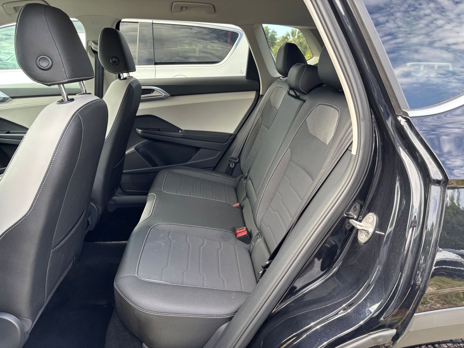 Thumbnail: 2025 Volkswagen Taos - 27