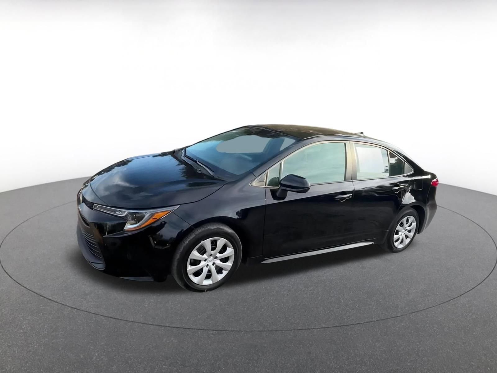 Thumbnail: 2025 Toyota Corolla - 8