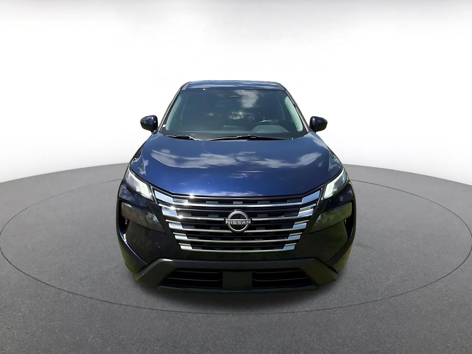 Thumbnail: 2025 Nissan Rogue - 4
