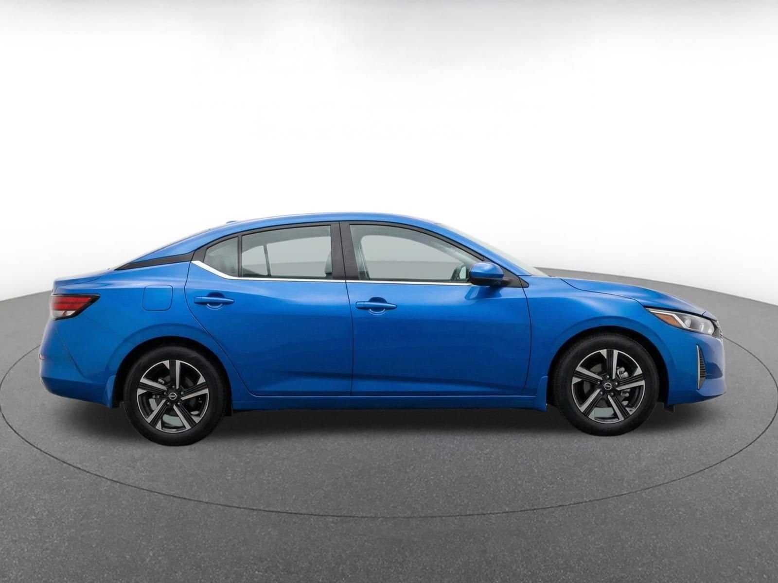Thumbnail: 2025 Nissan Sentra - 9