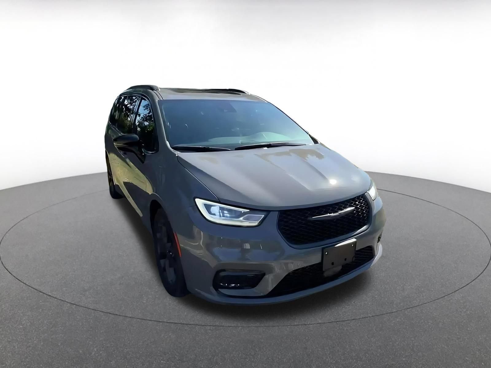 Thumbnail: 2025 Chrysler Pacifica - 3