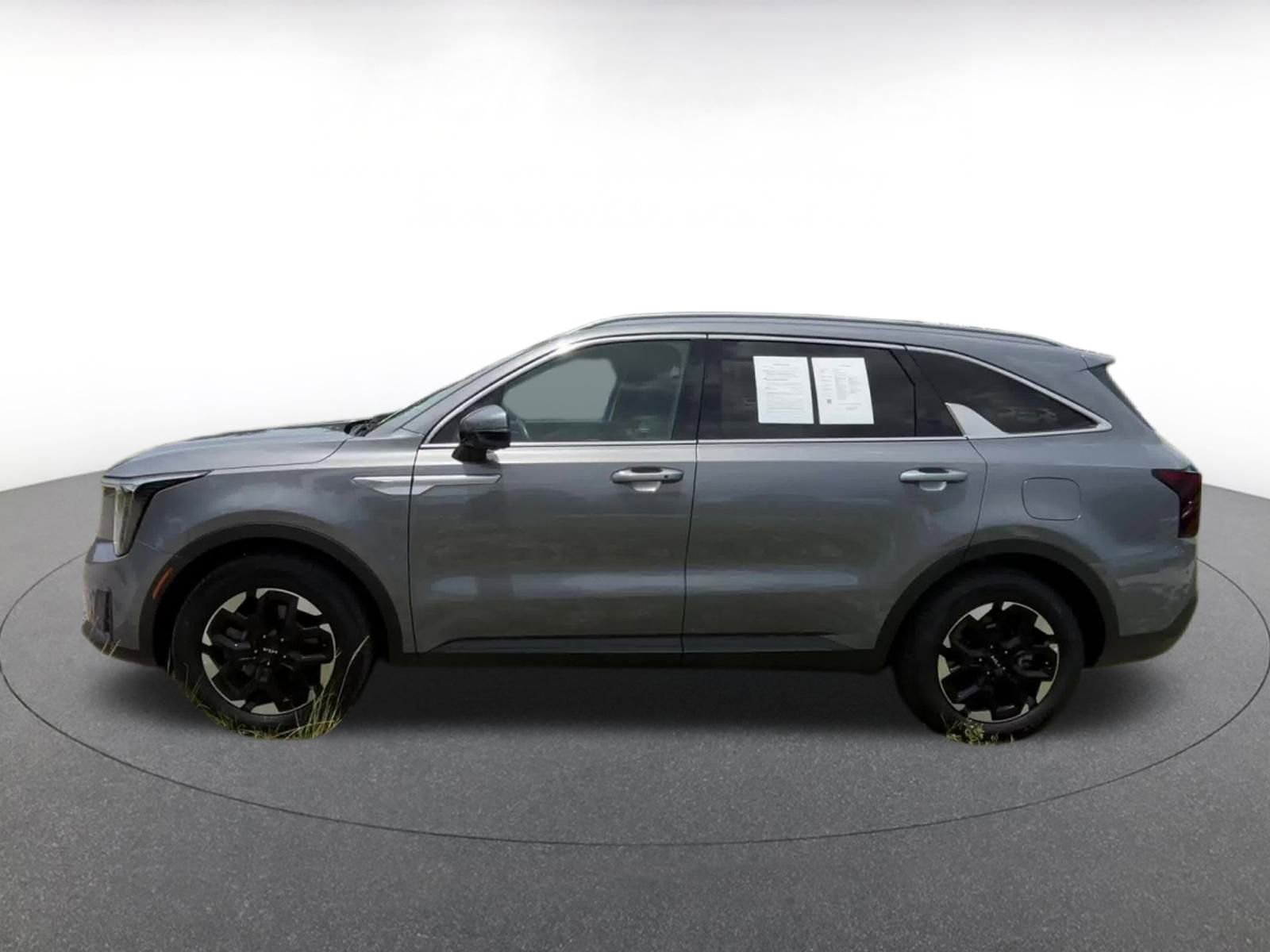 Thumbnail: 2024 Kia Sorento - 9