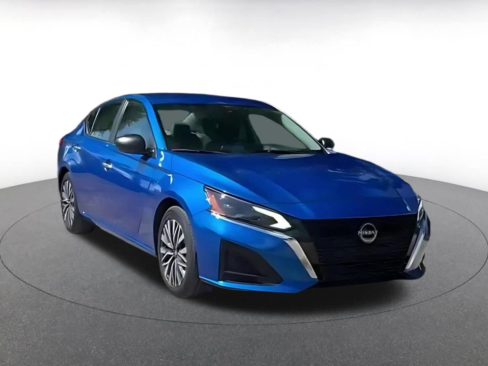 Thumbnail: 2025 Nissan Altima - 2
