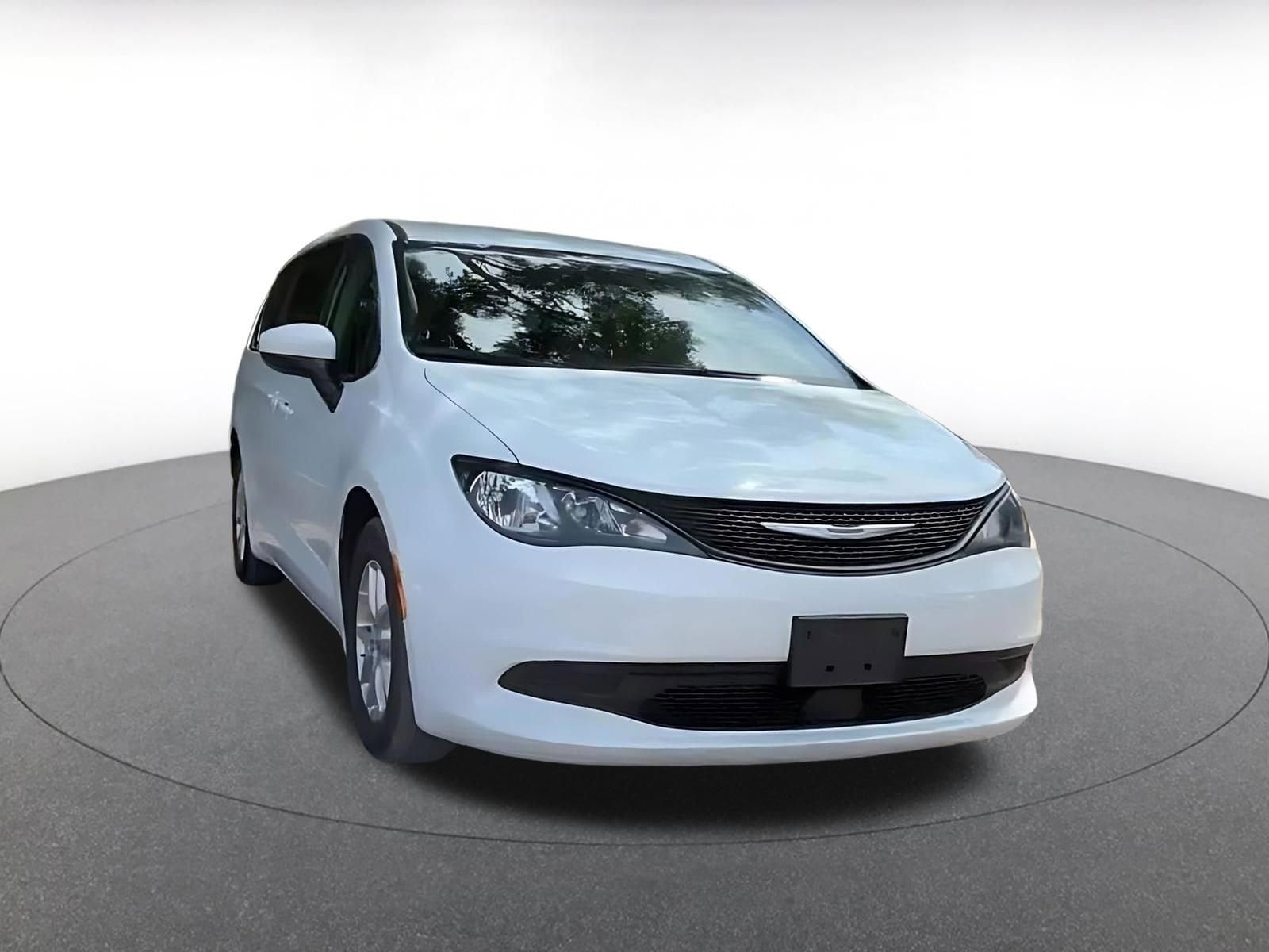 Thumbnail: 2023 Chrysler Voyager - 2