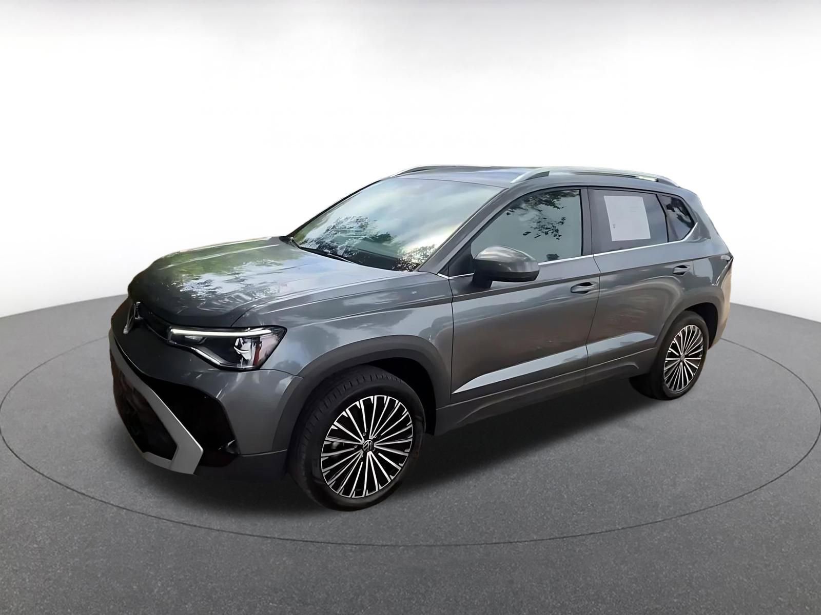 Thumbnail: 2025 Volkswagen Taos - 8