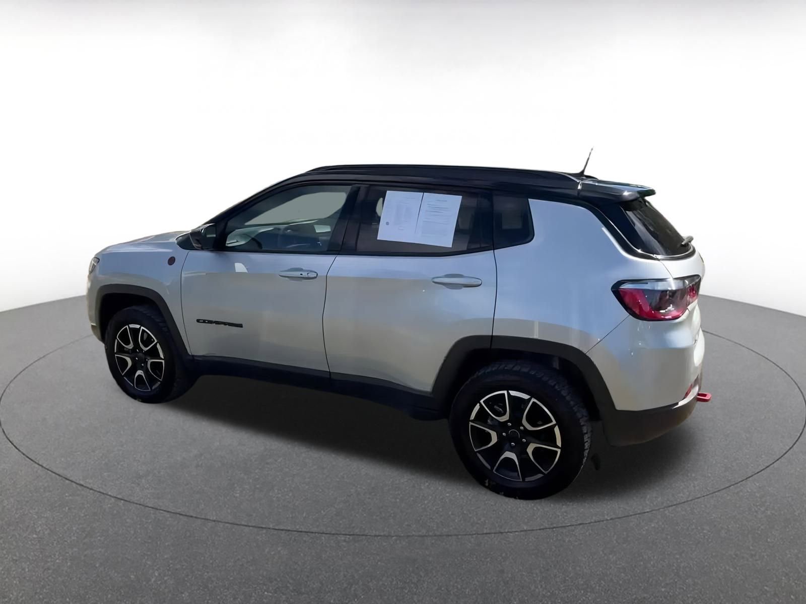 Thumbnail: 2025 Jeep Compass - 10