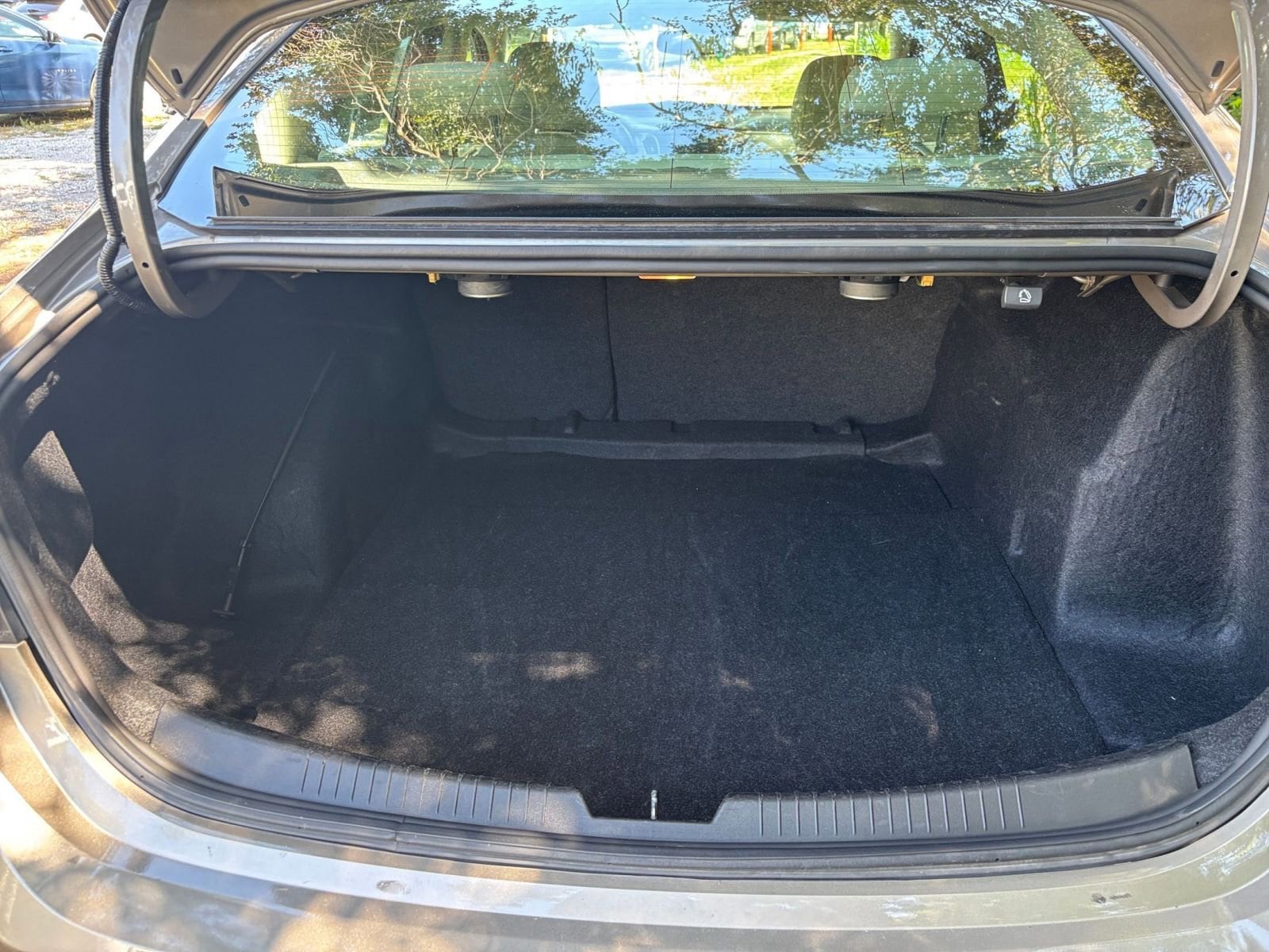 Thumbnail: 2024 Chevrolet Malibu - 31