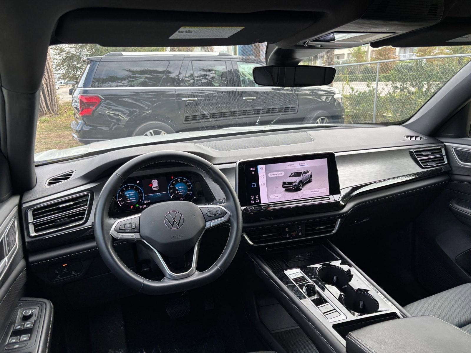 Thumbnail: 2025 Volkswagen Atlas - 34