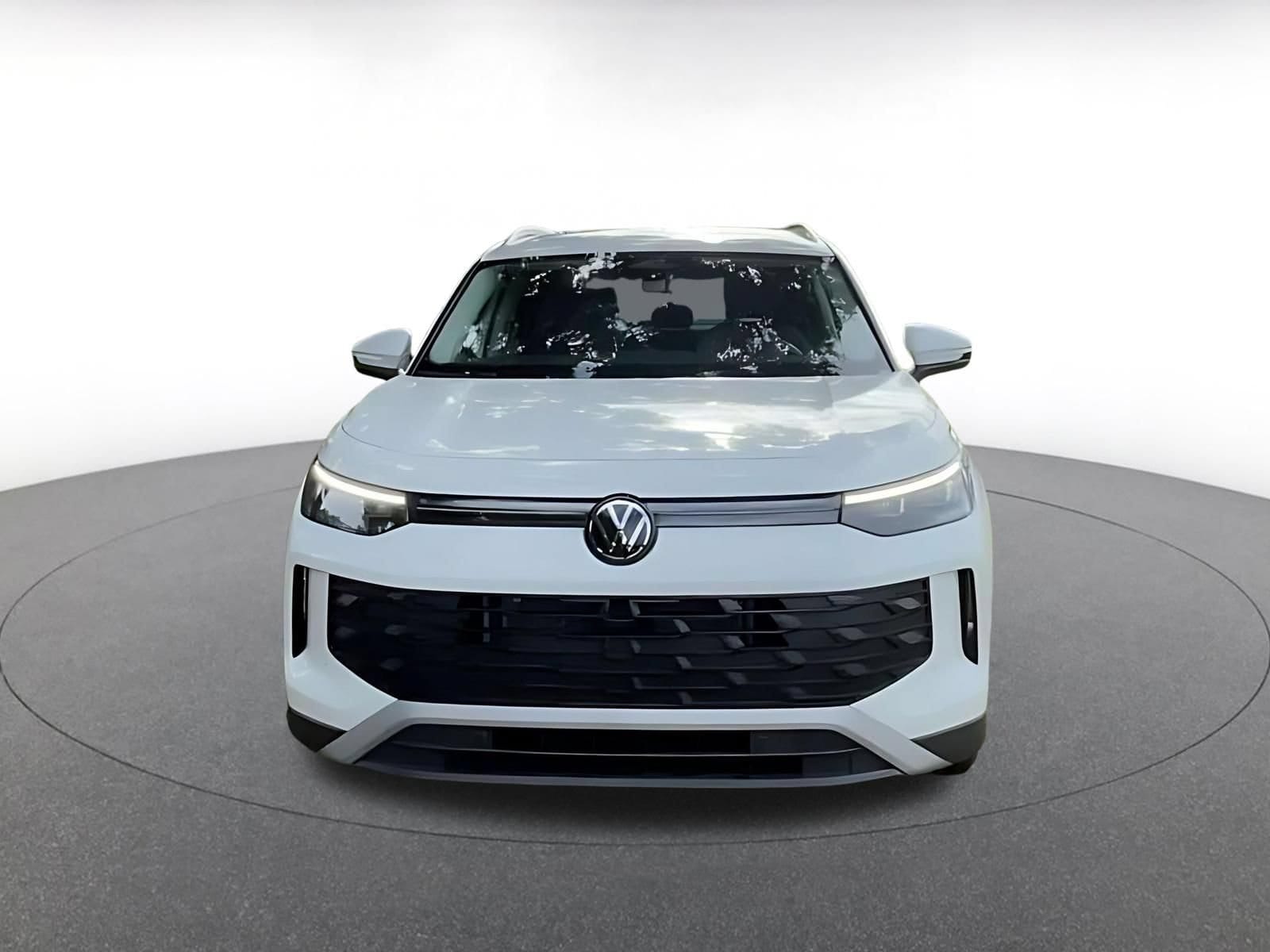 Thumbnail: 2026 Volkswagen Tiguan - 4