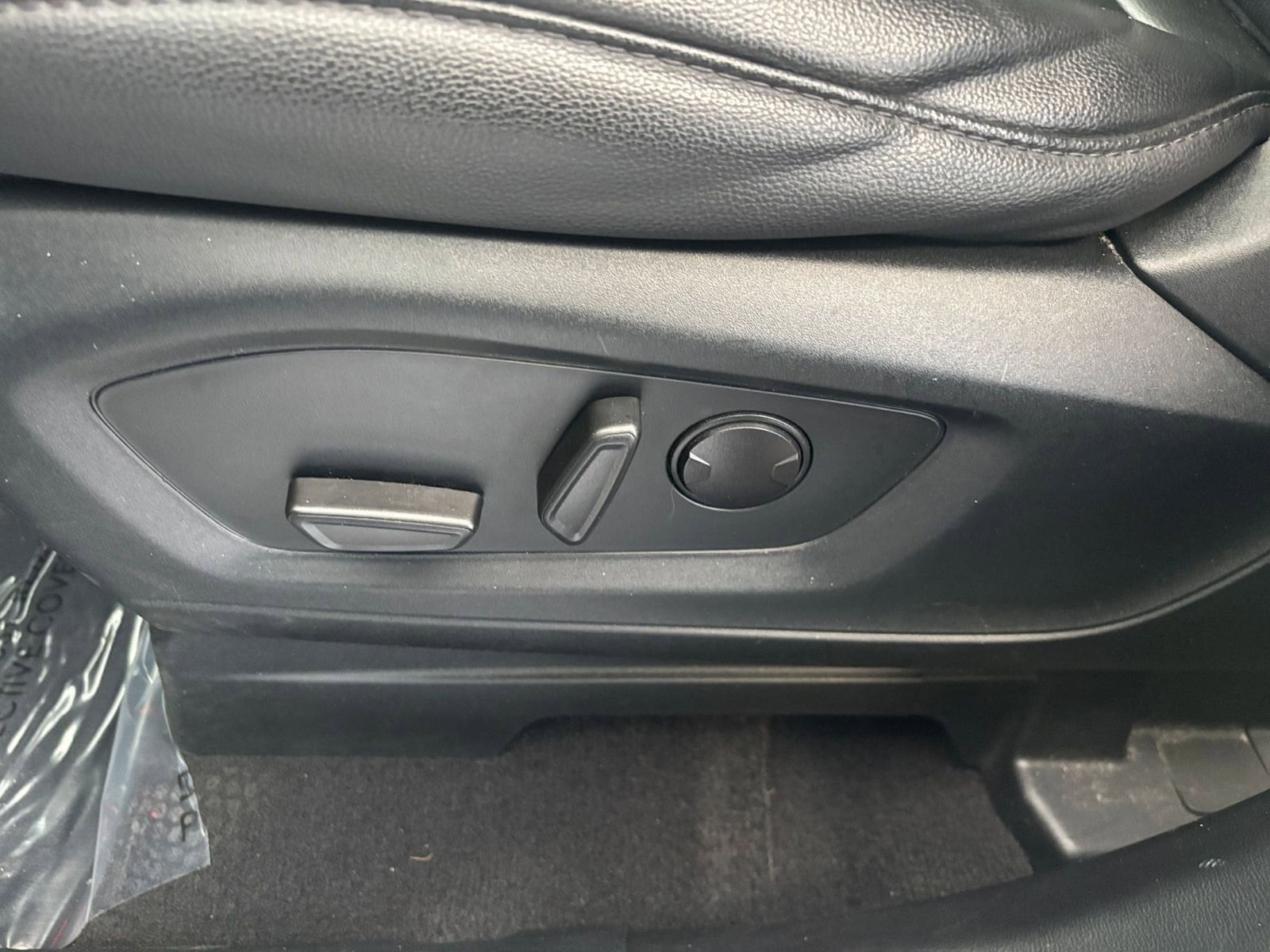 Thumbnail: 2023 Ford Explorer - 23