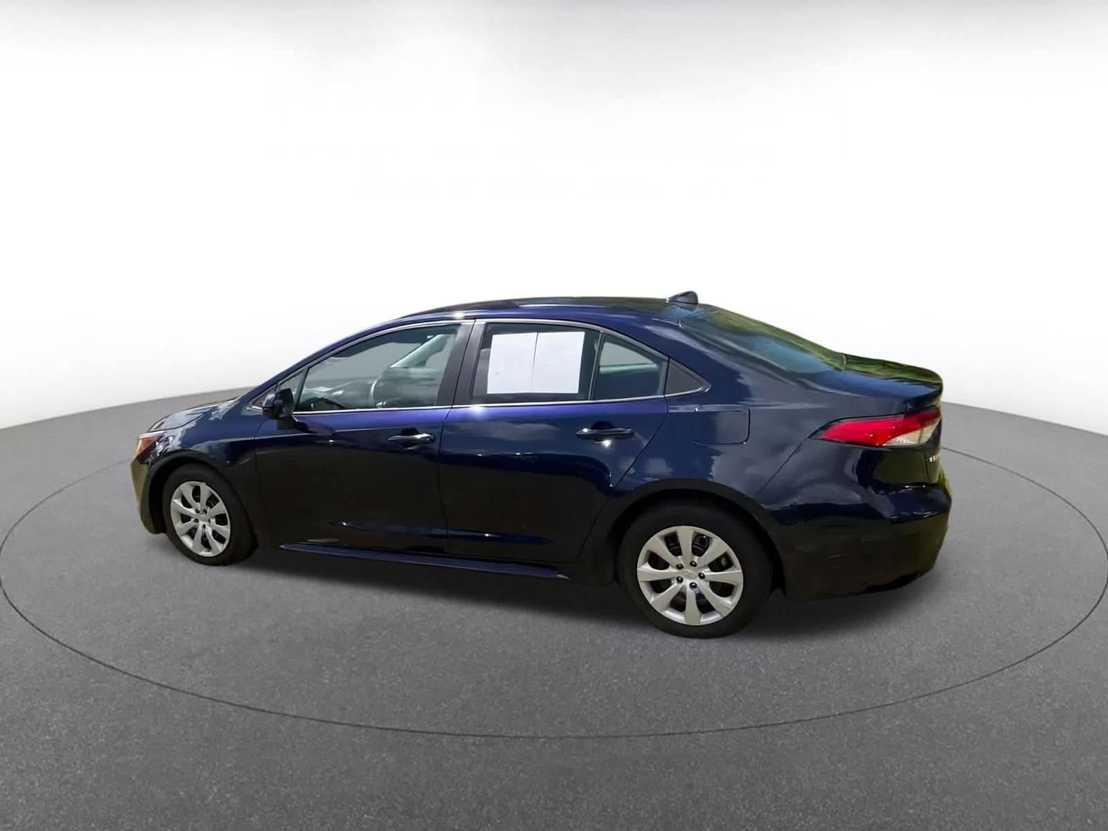 Thumbnail: 2023 Toyota Corolla - 10